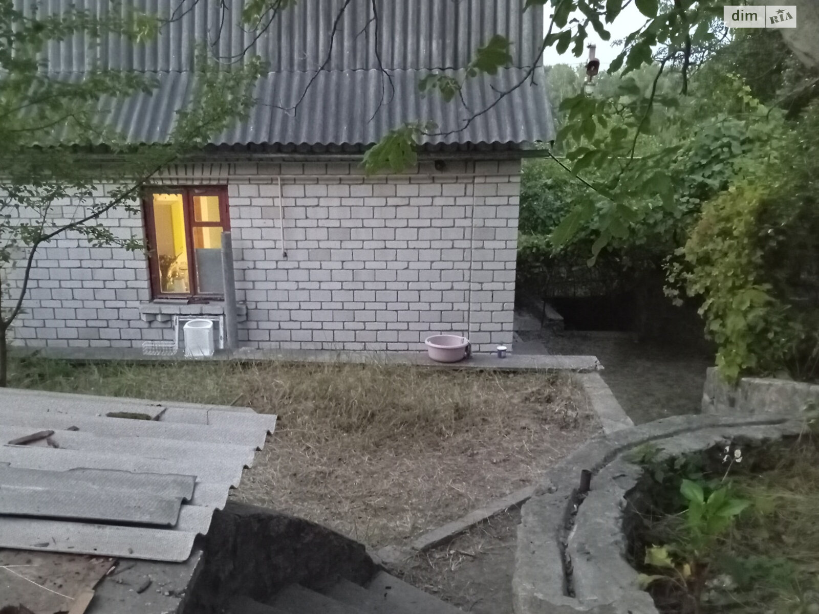 трехэтажный дом с гаражом, 66 кв. м, кирпич. Сдается помесячно в Подгорцах фото 1