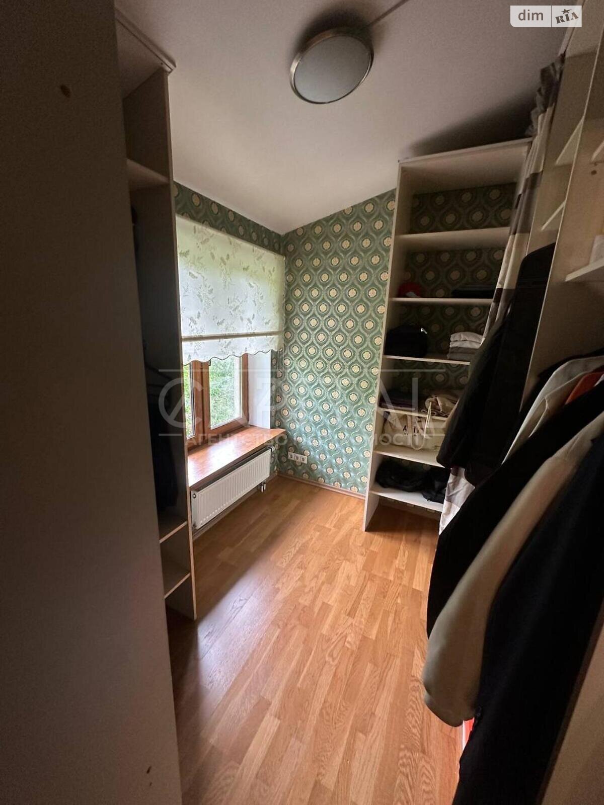 трехэтажный дом с гаражом, 501 кв. м, кирпич. Сдается помесячно в Подгорцах фото 1 трехэтажный дом с гаражом, 501 кв. м, кирпич. Сдается помесячно в Подгорцах фото 1