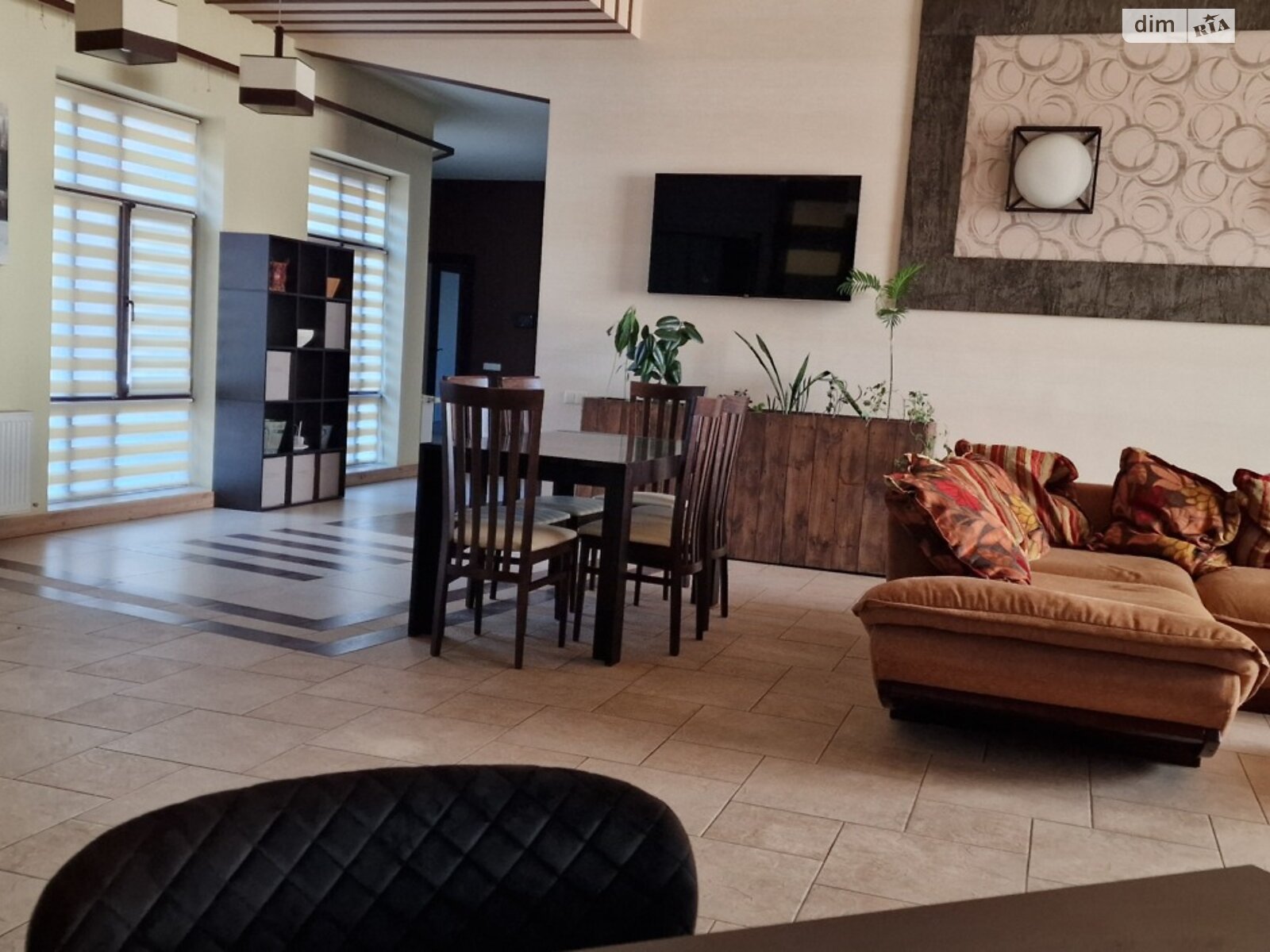 одноэтажный дом с гаражом, 460 кв. м, кирпич. Сдается помесячно в Погребах фото 1 одноэтажный дом с гаражом, 460 кв. м, кирпич. Сдается помесячно в Погребах фото 1