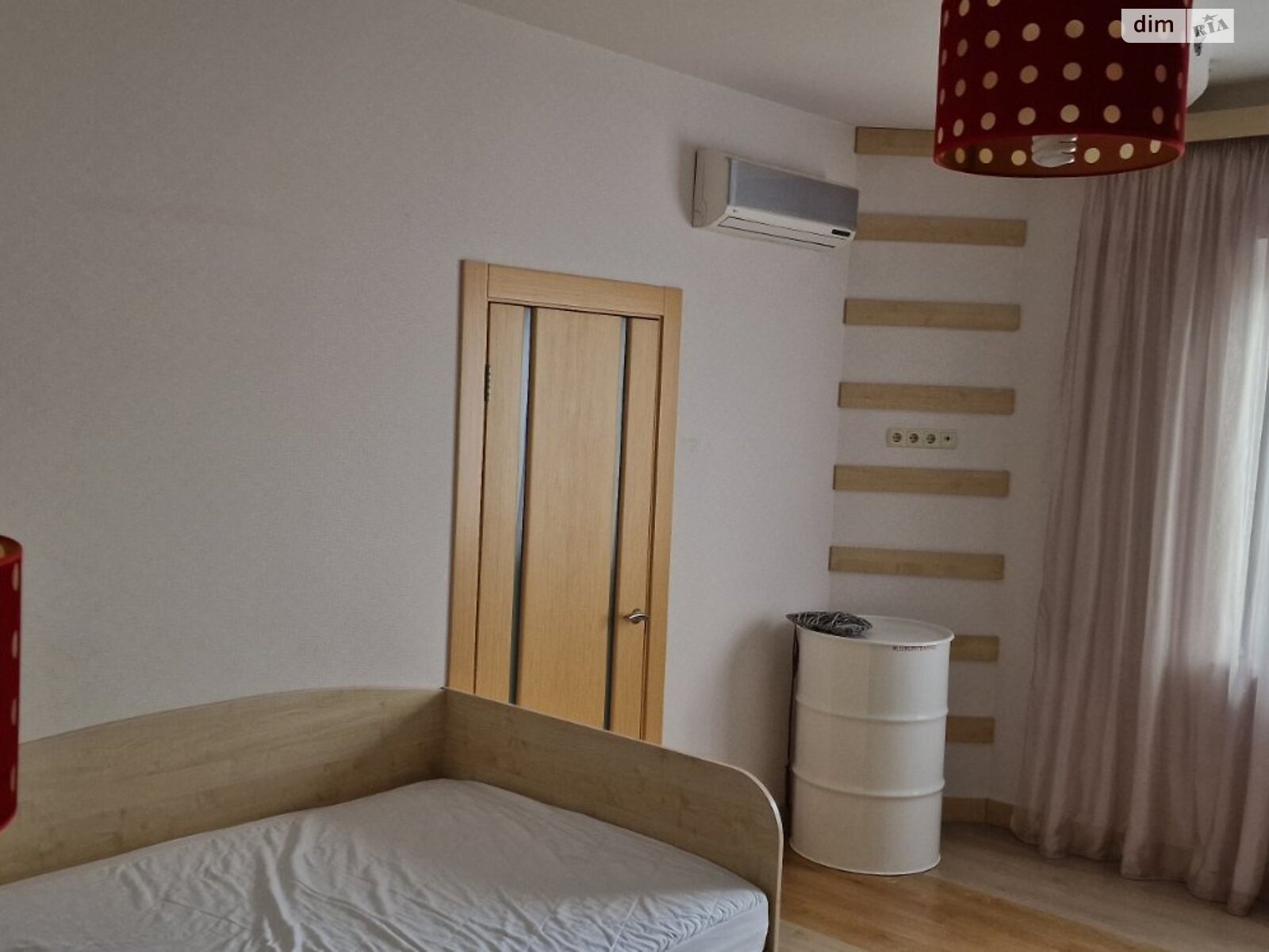 одноэтажный дом с гаражом, 460 кв. м, кирпич. Сдается помесячно в Погребах фото 1 одноэтажный дом с гаражом, 460 кв. м, кирпич. Сдается помесячно в Погребах фото 1