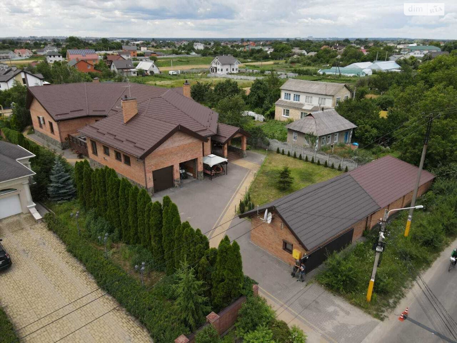 одноэтажный дом с гаражом, 460 кв. м, кирпич. Сдается помесячно в Погребах фото 1 одноэтажный дом с гаражом, 460 кв. м, кирпич. Сдается помесячно в Погребах фото 1