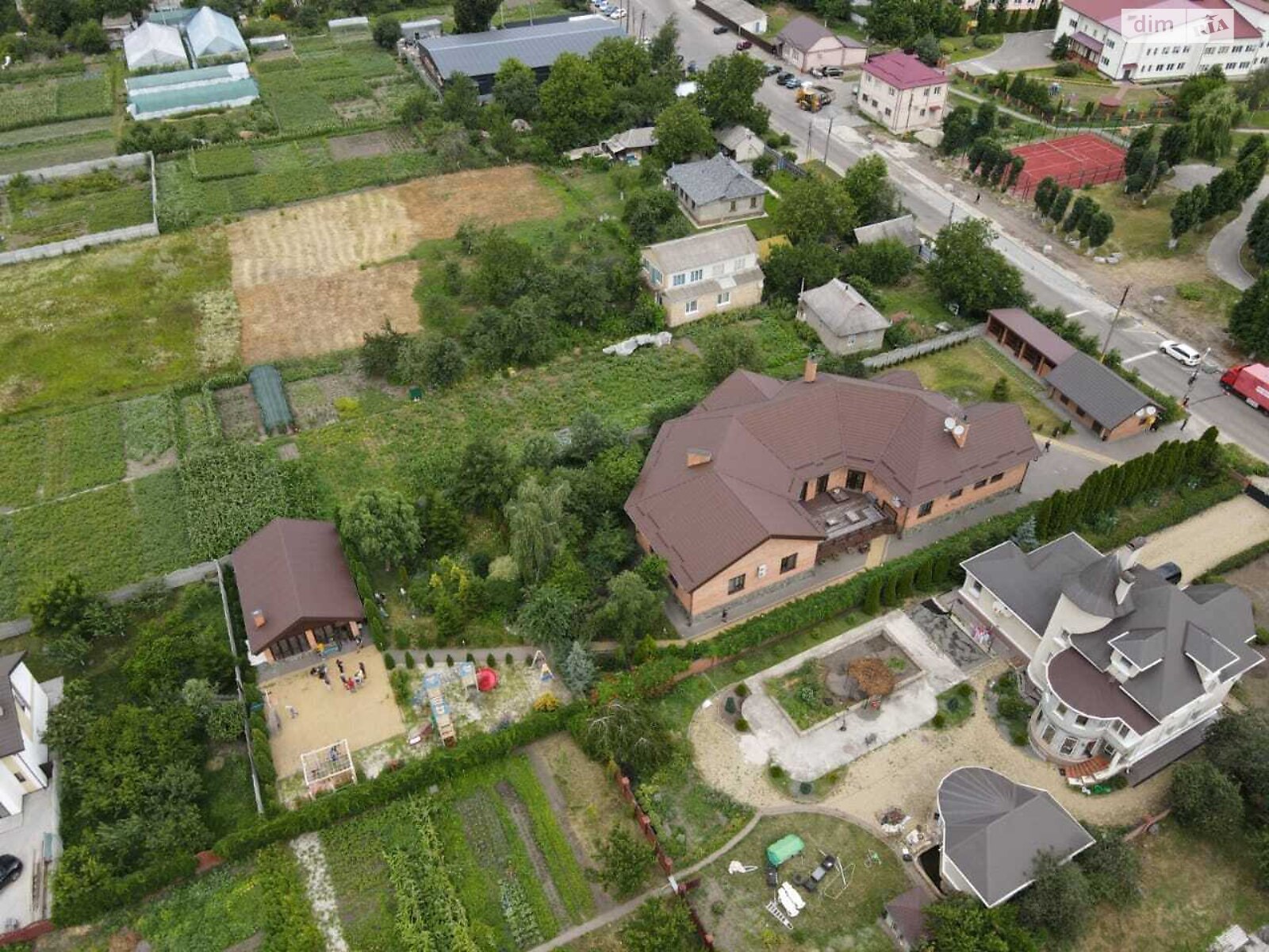 одноэтажный дом с гаражом, 460 кв. м, кирпич. Сдается помесячно в Погребах фото 1 одноэтажный дом с гаражом, 460 кв. м, кирпич. Сдается помесячно в Погребах фото 1