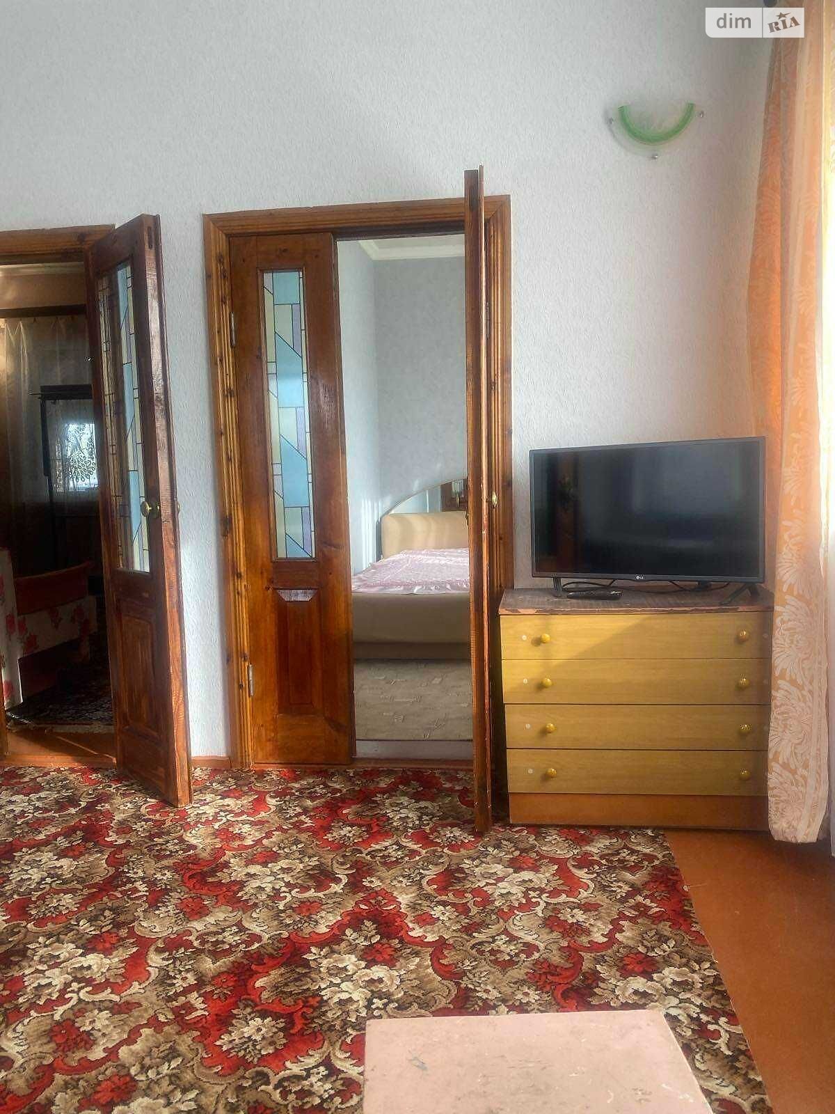 одноэтажный дом с верандой, 52.1 кв. м, кирпич. Сдается помесячно в Полтаве, в районе Красный Путь фото 1 одноэтажный дом с верандой, 52.1 кв. м, кирпич. Сдается помесячно в Полтаве, в районе Красный Путь фото 1
