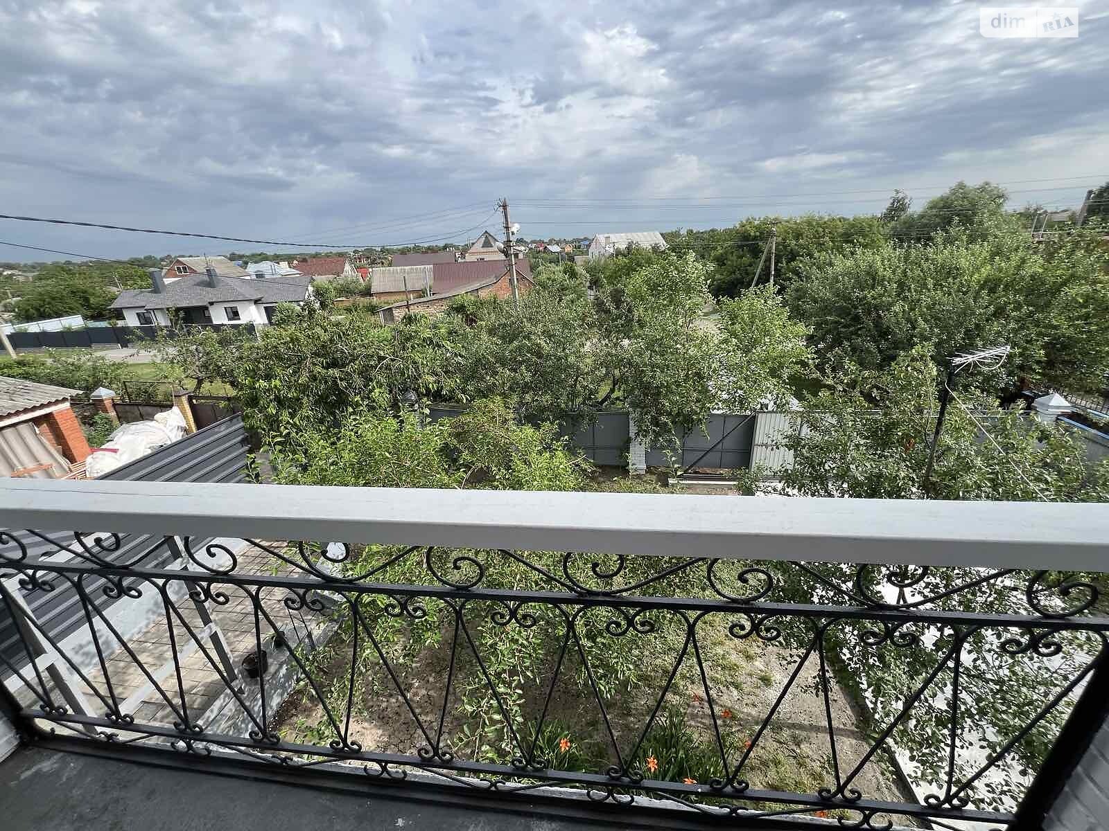 двухэтажный дом с верандой, 150 кв. м, кирпич. Сдается помесячно в Полтаве, в районе Рыбцы фото 1 двухэтажный дом с верандой, 150 кв. м, кирпич. Сдается помесячно в Полтаве, в районе Рыбцы фото 1
