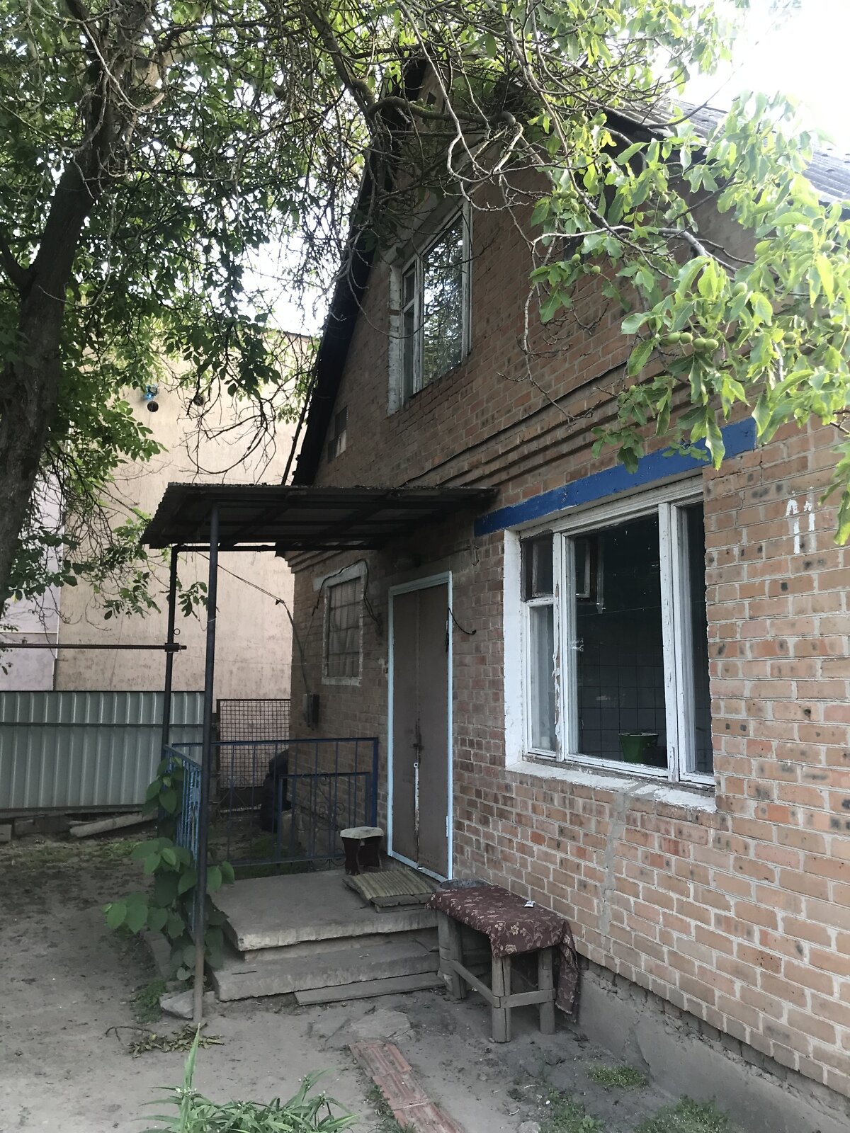 двоповерховий будинок без меблів, 90 кв. м, кирпич. Здається помісячно в Полтаві, в районі Шевченківський (Жовтневий) фото 1 двопроверховий будинок без меблів, 90 кв. м, кирпич. Здається помісячно в Полтаві, в районі Шевченківський (Жовтневий) фото 1