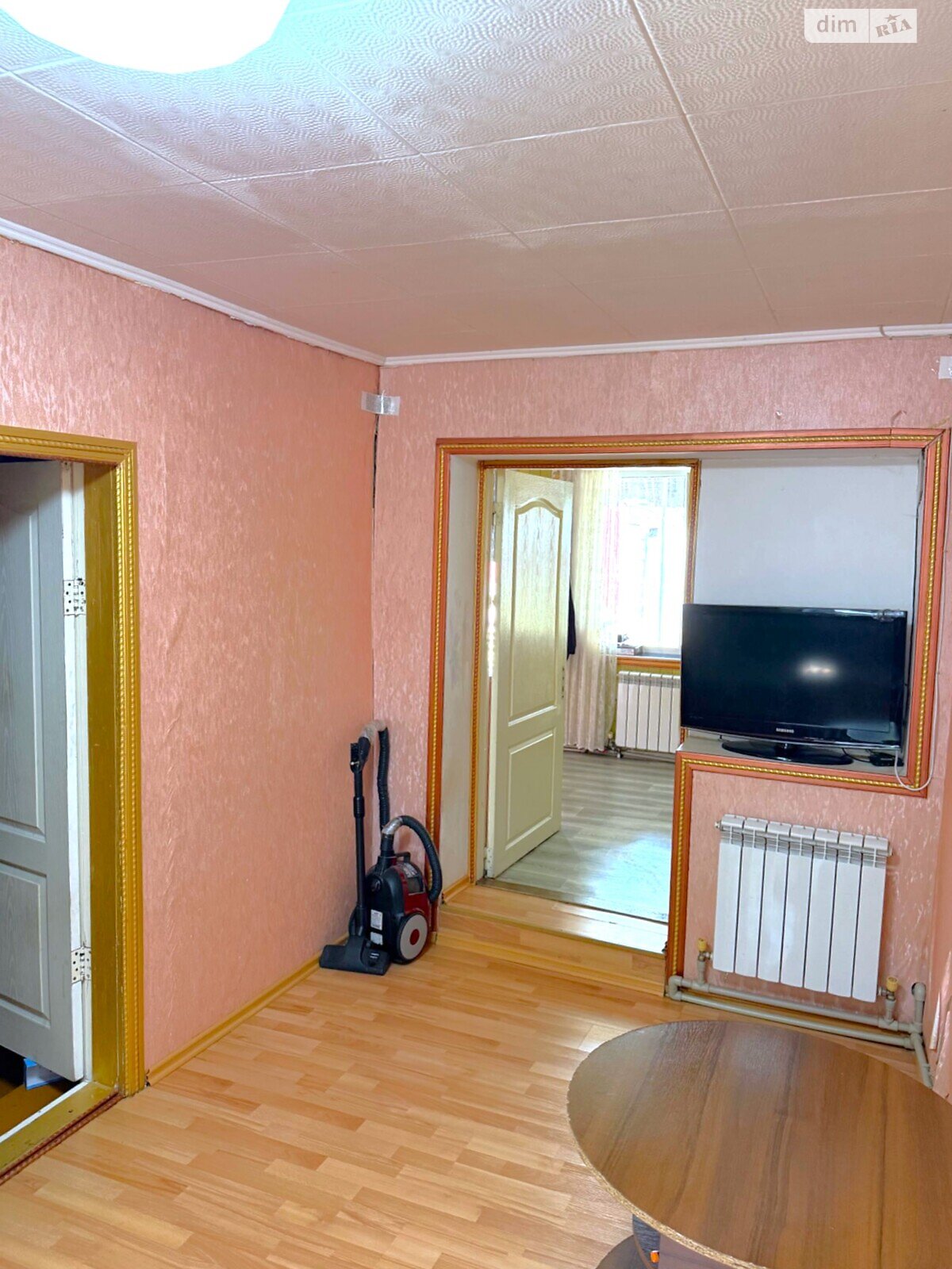 одноповерховий будинок з ремонтом, 40.1 кв. м, цегла. Здається помісячно в Полтаві, в районі Центр фото 1 однопроверховий будинок з ремонтом, 40.1 кв. м, цегла. Здається помісячно в Полтаві, в районі Центр фото 1