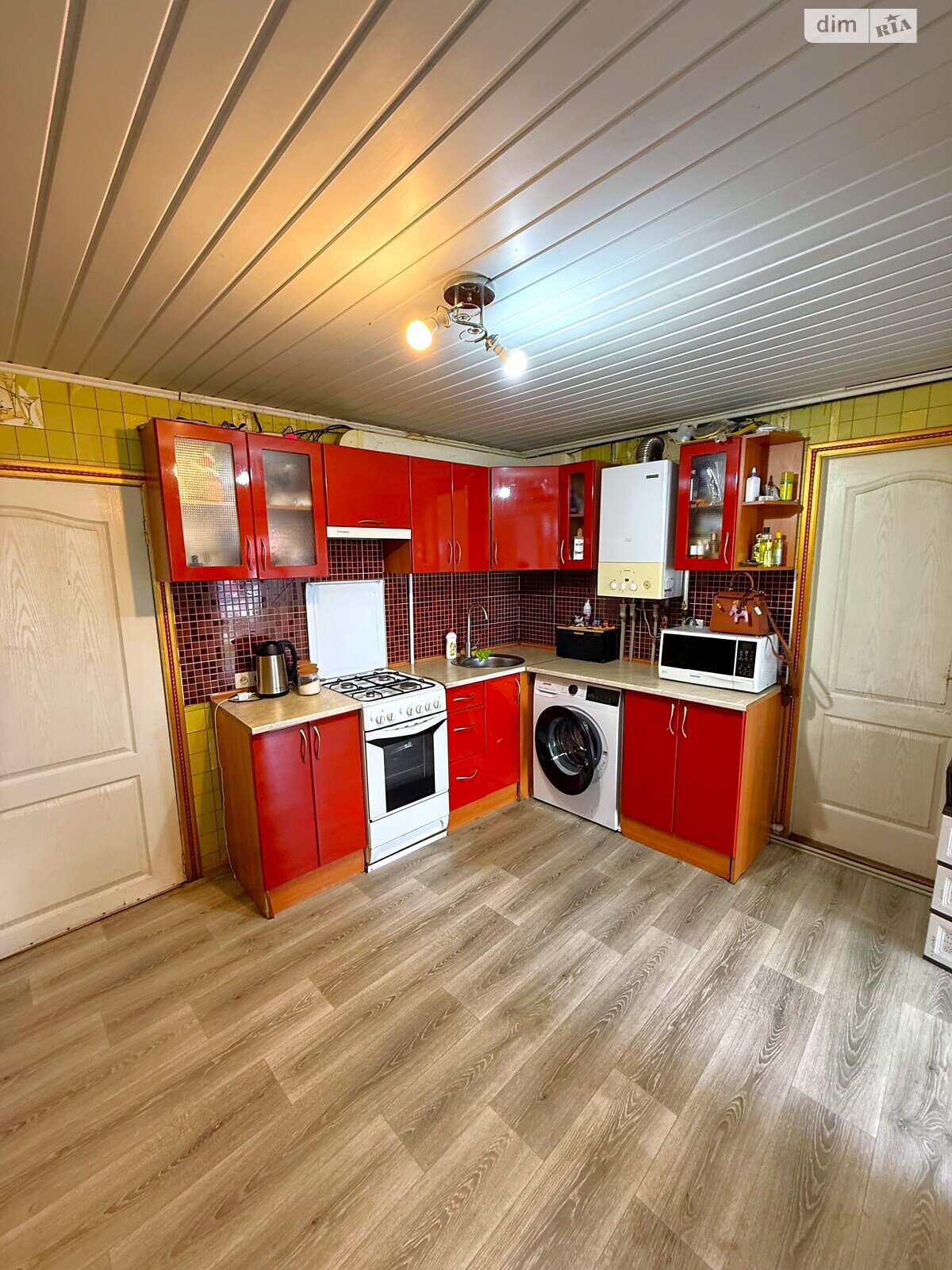 одноповерховий будинок з ремонтом, 40.1 кв. м, цегла. Здається помісячно в Полтаві, в районі Центр фото 1 однопроверховий будинок з ремонтом, 40.1 кв. м, цегла. Здається помісячно в Полтаві, в районі Центр фото 1