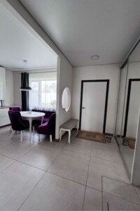 одноэтажный дом с верандой, 116.9 кв. м, кирпич. Сдается помесячно в Полтаве, в районе Центр фото 2 одноэтажный дом с верандой, 116.9 кв. м, кирпич. Сдается помесячно в Полтаве, в районе Центр фото 2