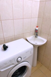 однопроверховий будинок з ремонтом, 70.4 кв. м, цегла. Здається помісячно в Полтаві, в районі Центр фото 2