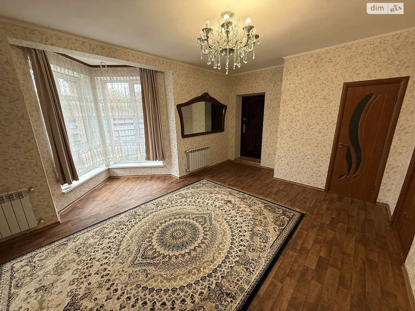 двухэтажный дом с гаражом, 132 кв. м, кирпич. Сдается помесячно в Полтаве, в районе Яр фото 1 двухэтажный дом с гаражом, 132 кв. м, кирпич. Сдается помесячно в Полтаве, в районе Яр фото 1