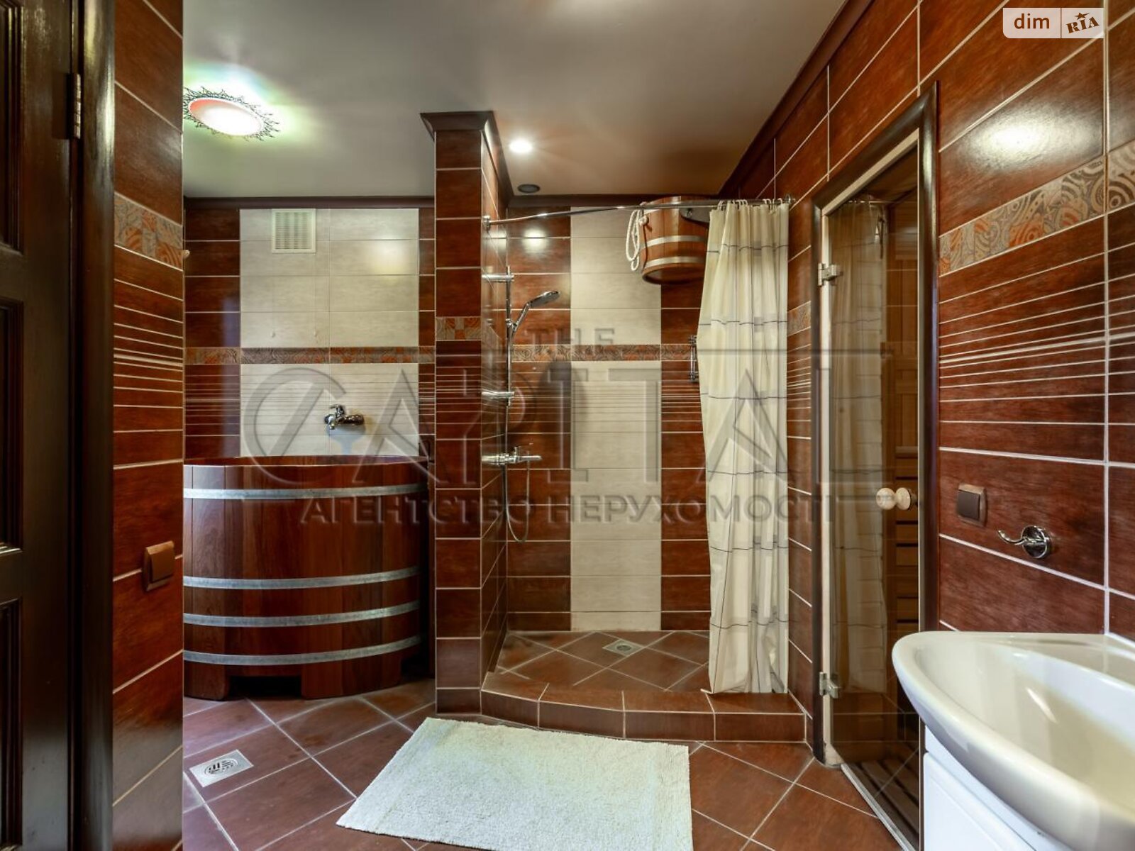 двухэтажный дом с верандой, 220 кв. м, кирпич. Сдается помесячно в Процеве фото 1 двухэтажный дом с верандой, 220 кв. м, кирпич. Сдается помесячно в Процеве фото 1