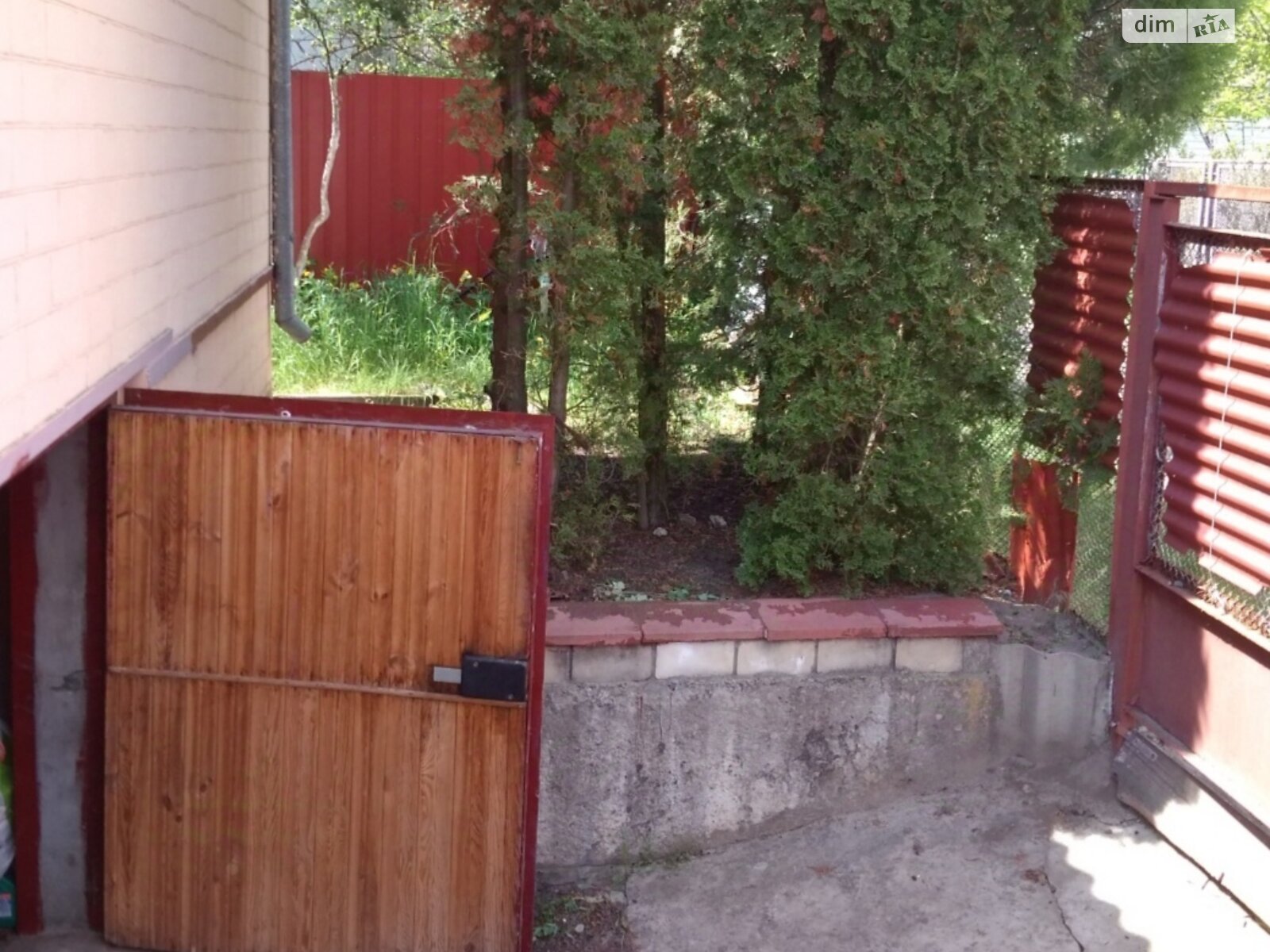двоповерховий будинок бесідка, 67.3 кв. м, дерево та цегла. Здається помісячно в Рожнах фото 1 двопроверховий будинок бесідка, 67.3 кв. м, дерево та цегла. Здається помісячно в Рожнах фото 1