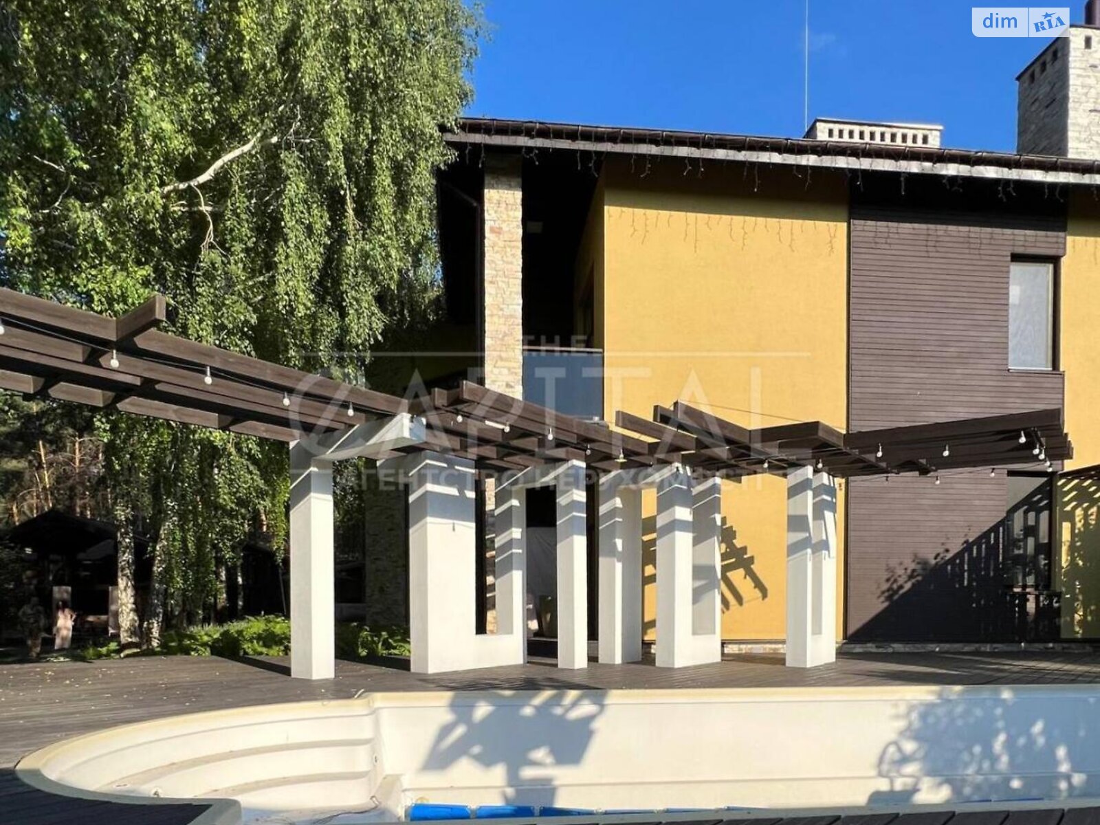 двоповерховий будинок з балконом, 750 кв. м, цегла. Здається помісячно в Романкові фото 1 двоповерховий будинок з балконом, 750 кв. м, цегла. Здається помісячно в Романкові фото 1