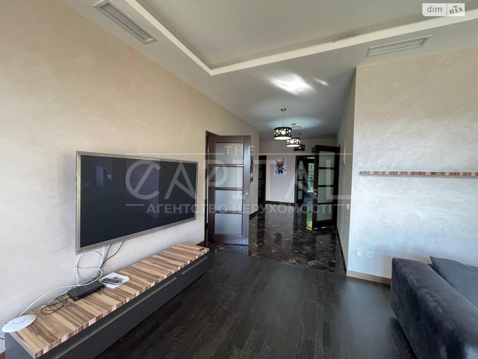 двоповерховий будинок з верандою, 330 кв. м, цегла. Здається помісячно в Романкові фото 1 двоповерховий будинок з верандою, 330 кв. м, цегла. Здається помісячно в Романкові фото 1