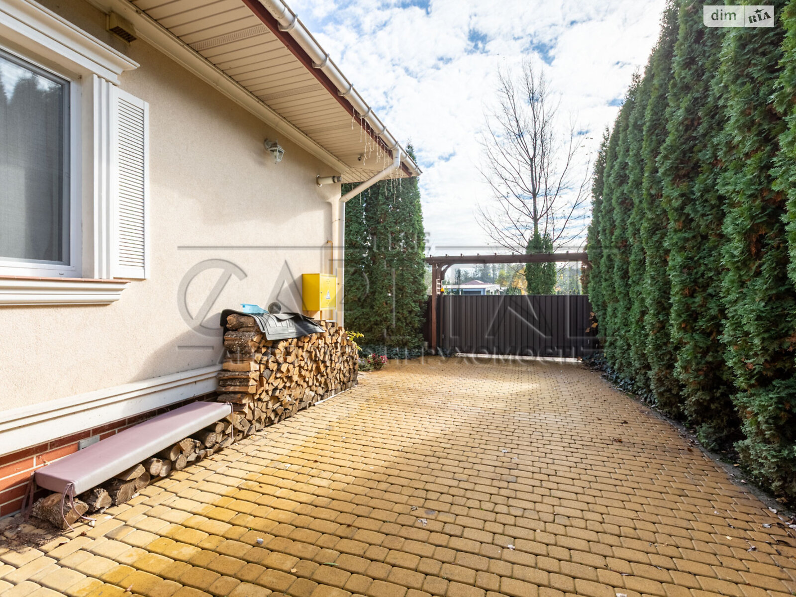 двоповерховий будинок бесідка, 150 кв. м, цегла. Здається помісячно в Романкові фото 1 двоповерховий будинок бесідка, 150 кв. м, цегла. Здається помісячно в Романкові фото 1