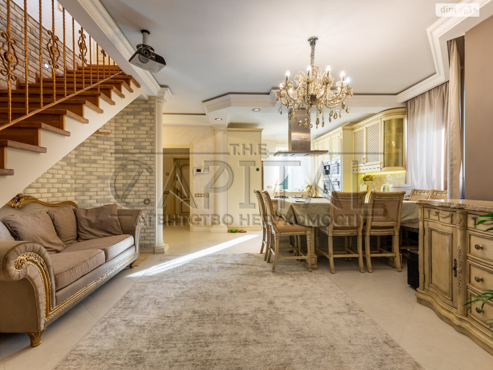 двоповерховий будинок бесідка, 150 кв. м, цегла. Здається помісячно в Романкові фото 1 двоповерховий будинок бесідка, 150 кв. м, цегла. Здається помісячно в Романкові фото 1