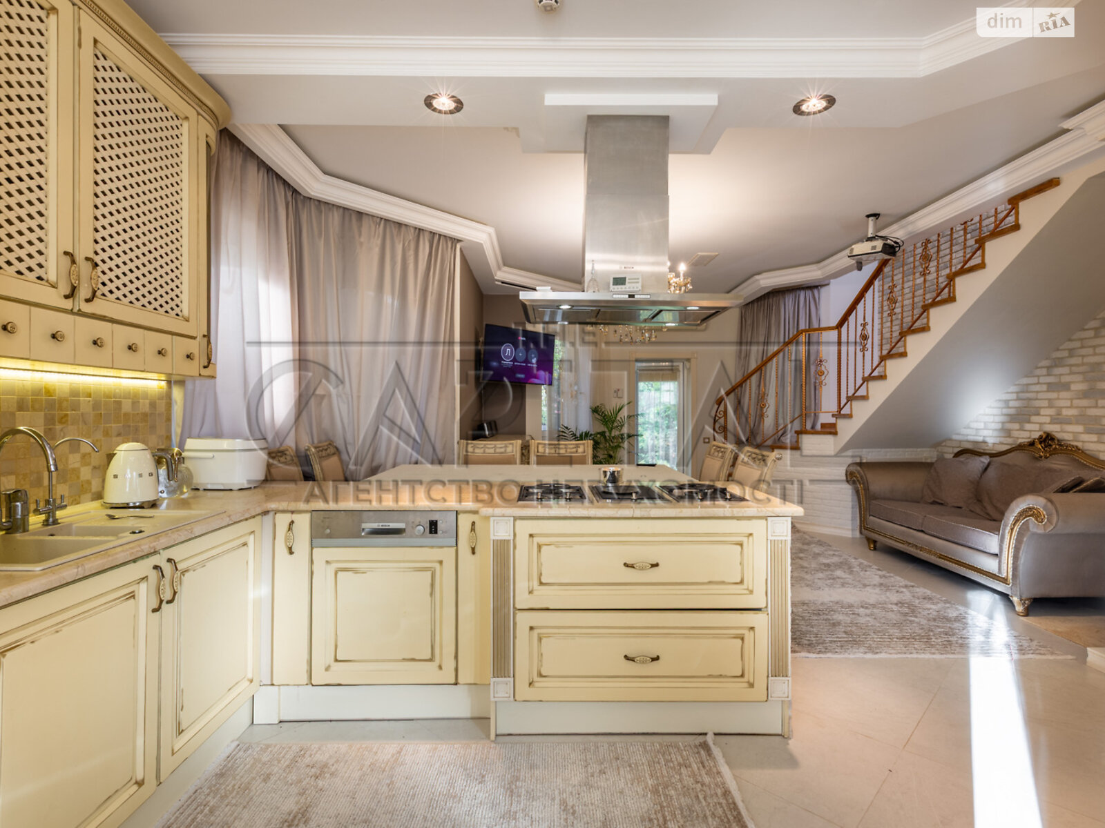 двоповерховий будинок бесідка, 150 кв. м, цегла. Здається помісячно в Романкові фото 1 двоповерховий будинок бесідка, 150 кв. м, цегла. Здається помісячно в Романкові фото 1