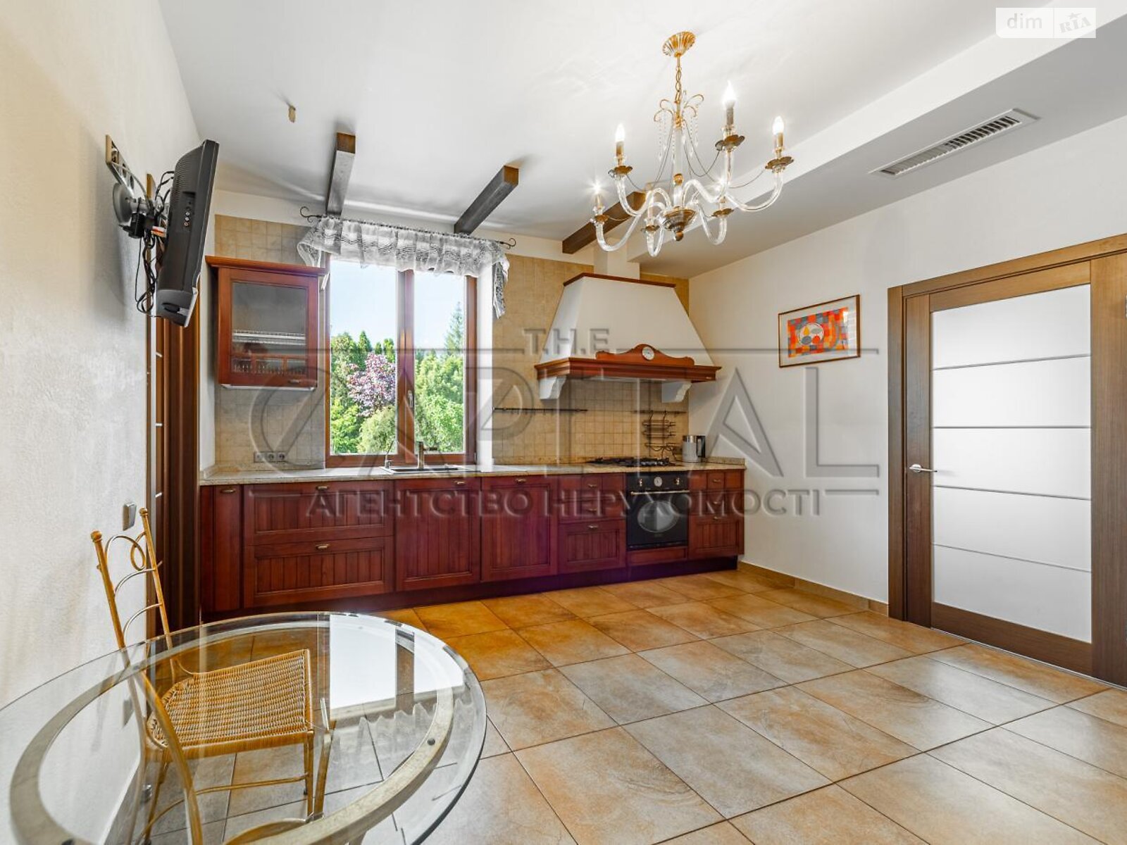 двоповерховий будинок з верандою, 441 кв. м, цегла. Здається помісячно в Романкові фото 1 двоповерховий будинок з верандою, 441 кв. м, цегла. Здається помісячно в Романкові фото 1