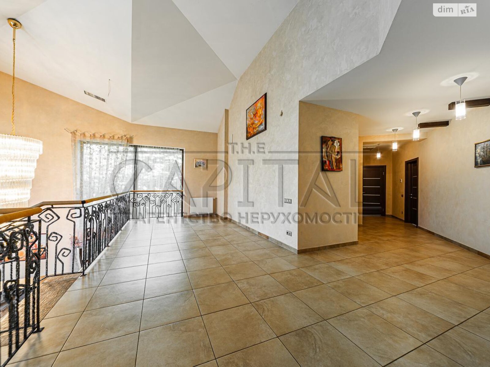 двоповерховий будинок з верандою, 441 кв. м, цегла. Здається помісячно в Романкові фото 1 двоповерховий будинок з верандою, 441 кв. м, цегла. Здається помісячно в Романкові фото 1