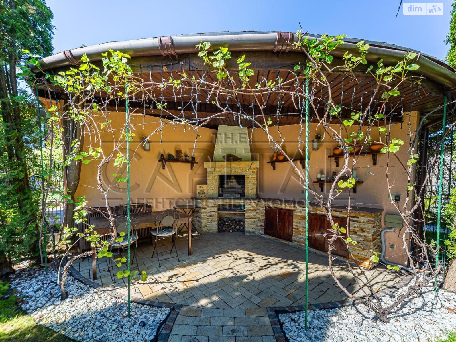 двоповерховий будинок з верандою, 441 кв. м, цегла. Здається помісячно в Романкові фото 1 двоповерховий будинок з верандою, 441 кв. м, цегла. Здається помісячно в Романкові фото 1