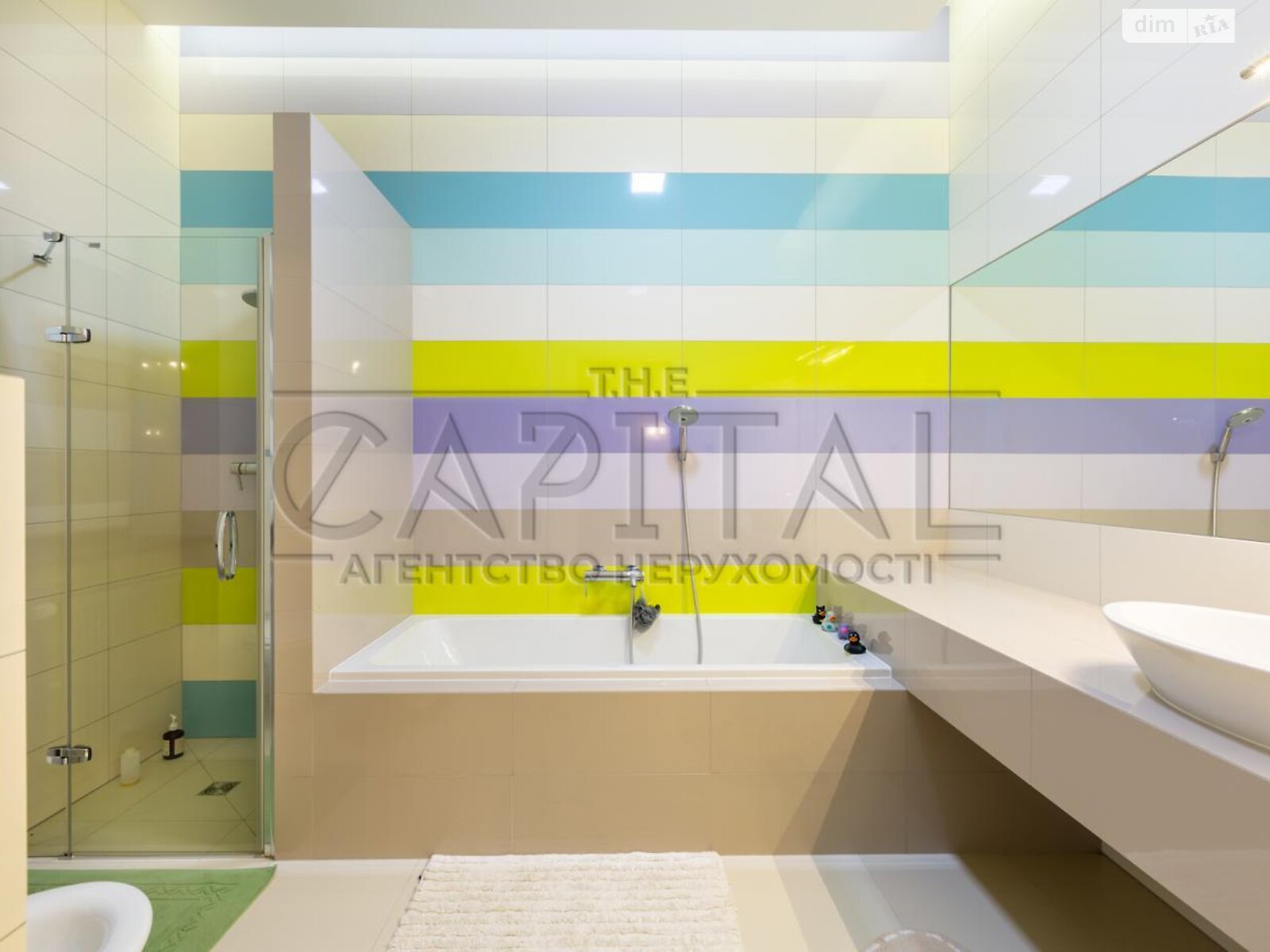 двухэтажный дом с верандой, 440 кв. м, кирпич. Сдается помесячно в Романкове фото 1 двухэтажный дом с верандой, 440 кв. м, кирпич. Сдается помесячно в Романкове фото 1