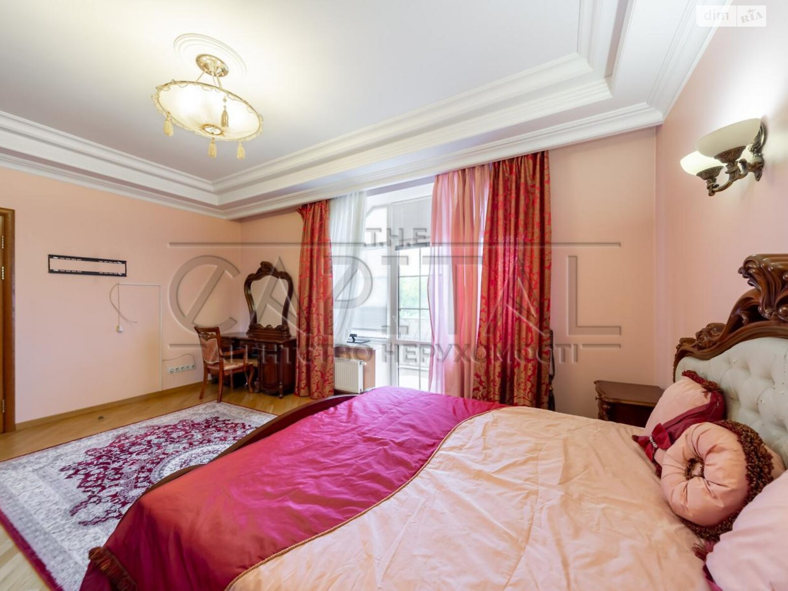 двоповерховий будинок з гаражем, 280 кв. м, кирпич. Здається помісячно в Романкові фото 1