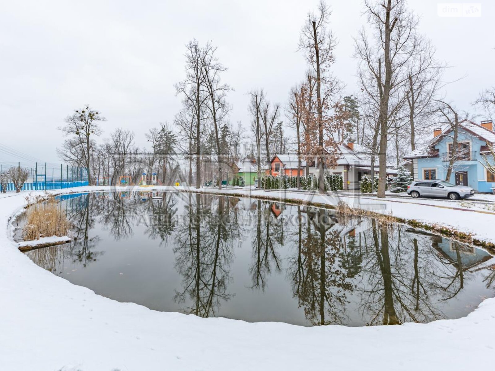 двухэтажный дом с балконом, 235 кв. м, кирпич. Сдается помесячно в Рославичах фото 1 двухэтажный дом с балконом, 235 кв. м, кирпич. Сдается помесячно в Рославичах фото 1