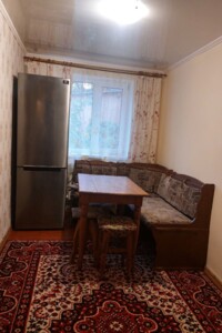одноэтажный дом, 42 кв. м, кирпич. Сдается помесячно в Ровно, в районе Мототрек фото 2