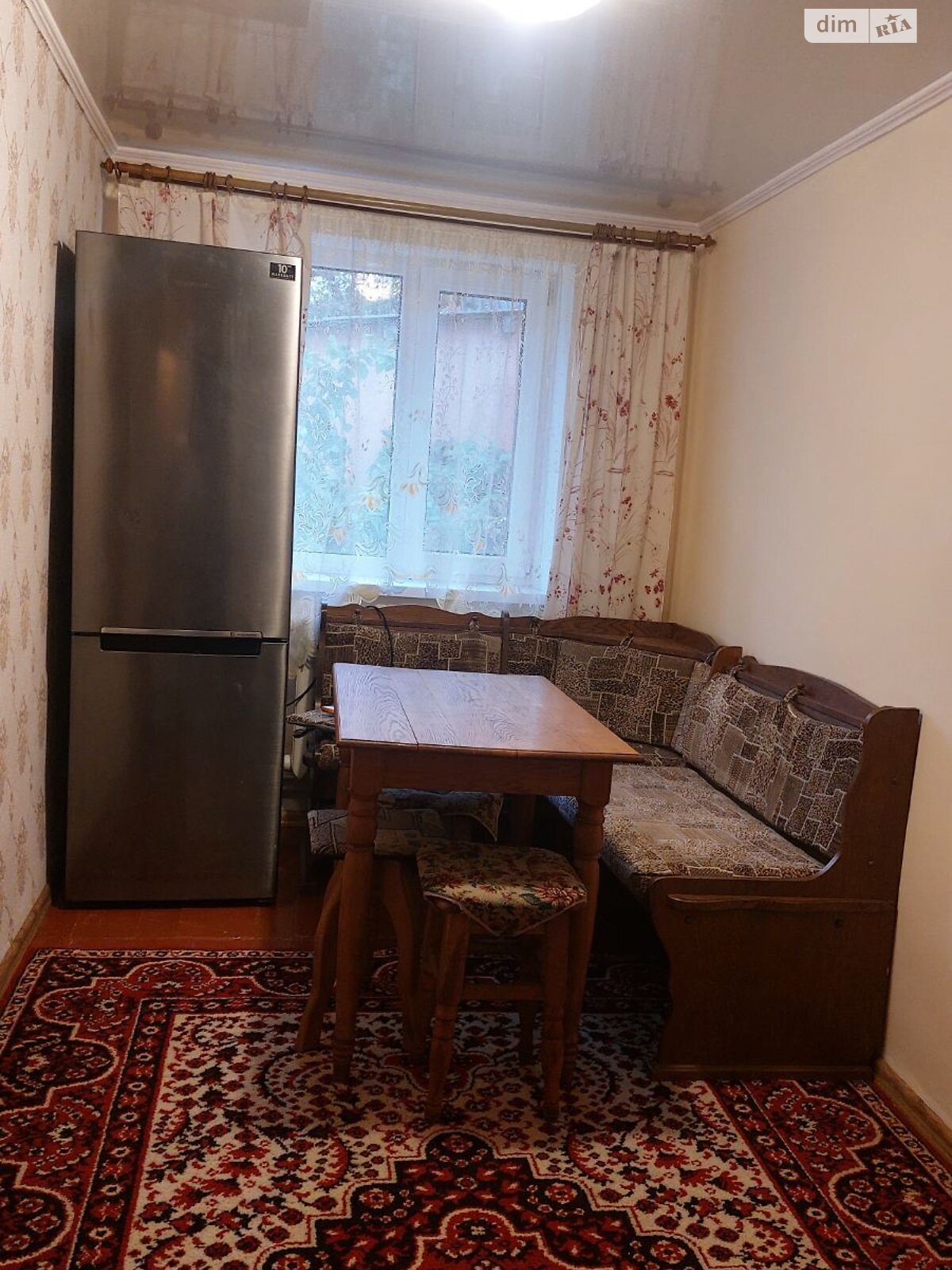 одноэтажный дом, 42 кв. м, кирпич. Сдается помесячно в Ровно, в районе Мототрек фото 1
