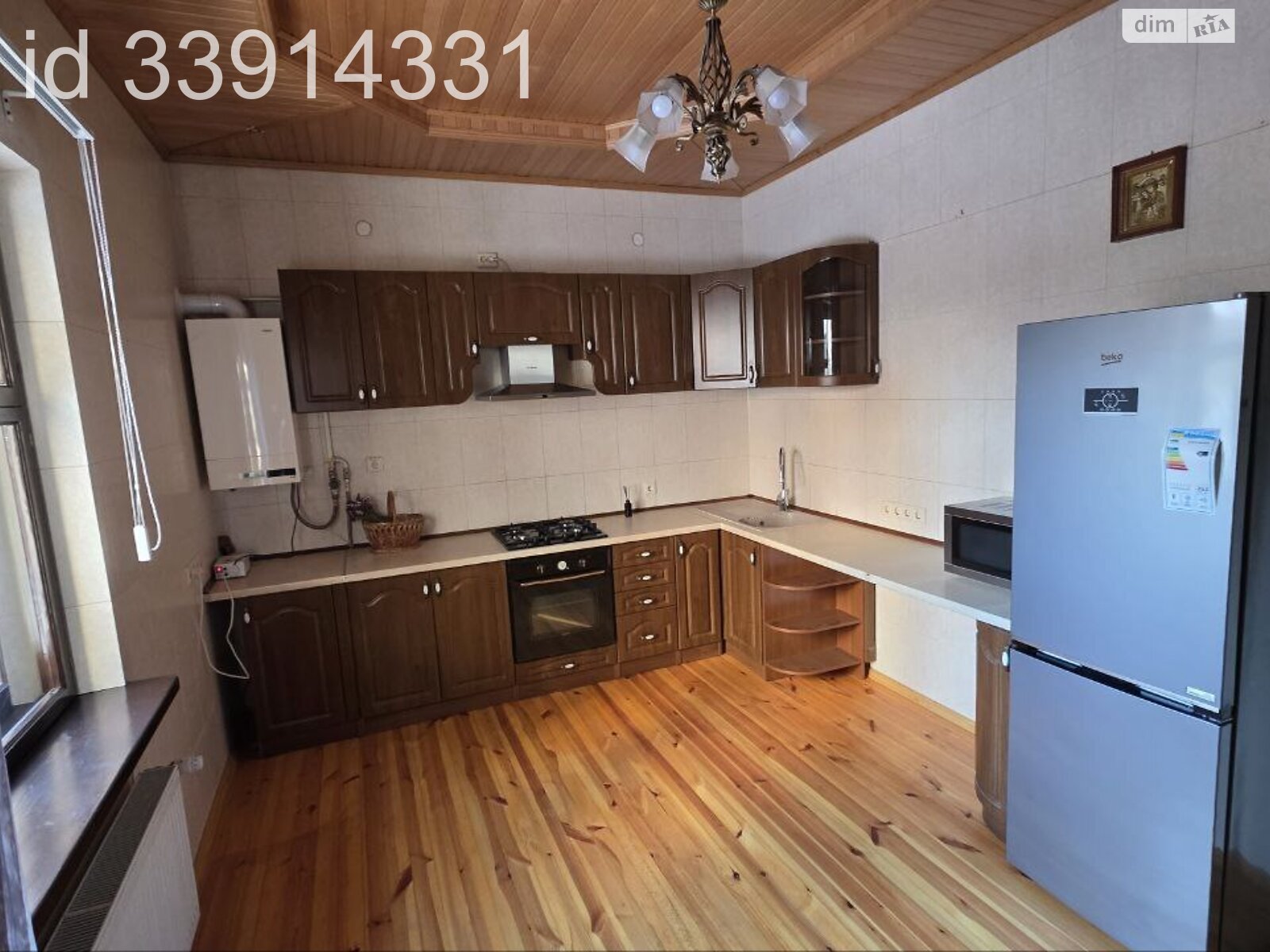 двухэтажный дом с балконом, 145 кв. м, кирпич. Сдается помесячно в Ровно, в районе Пивзавод фото 1