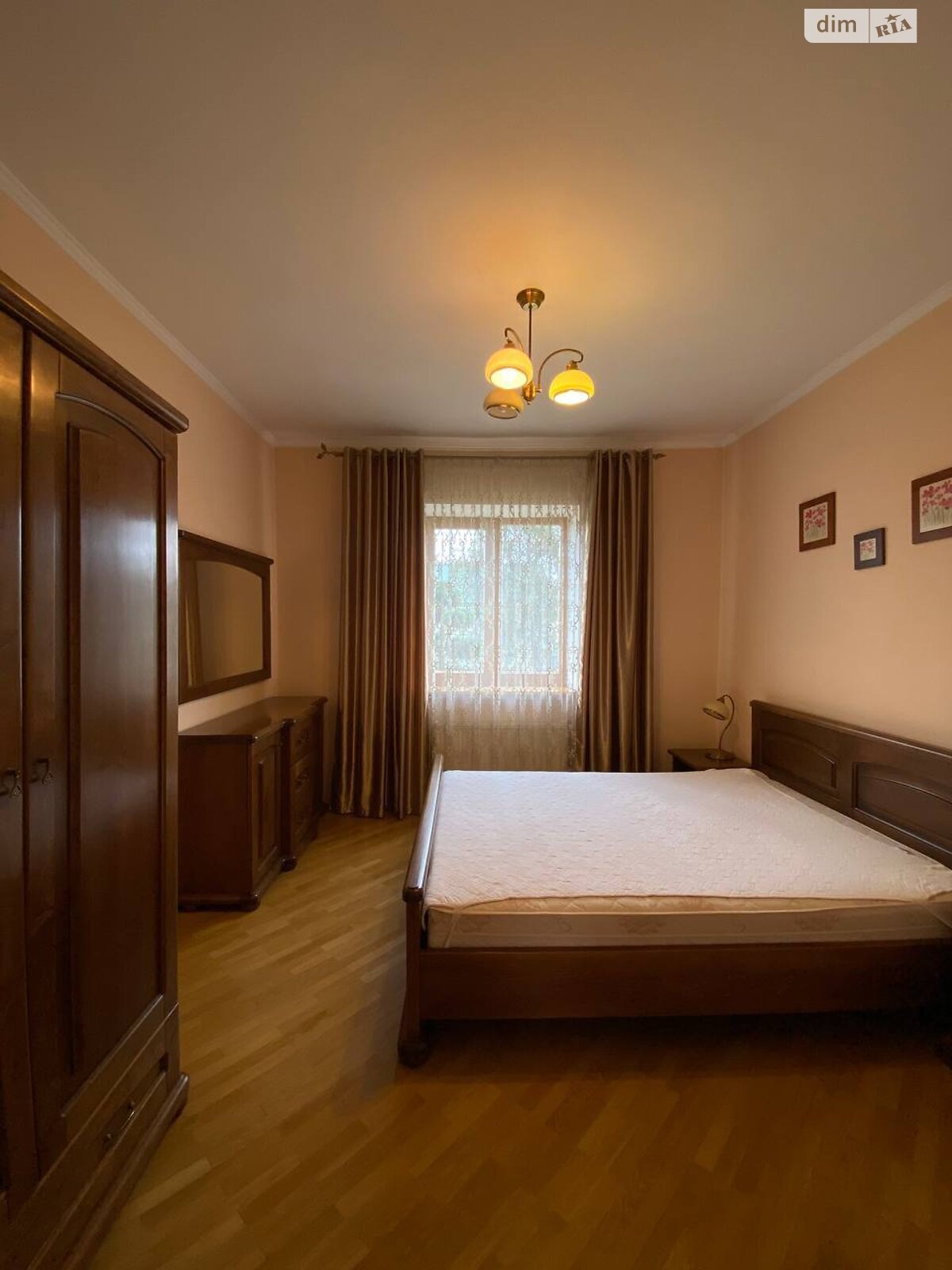 одноповерховий будинок з гаражем, 86 кв. м, цегла. Здається помісячно в Рівному, в районі Ювілейний фото 1 однопроверховий будинок з гаражем, 86 кв. м, цегла. Здається помісячно в Рівному, в районі Ювілейний фото 1