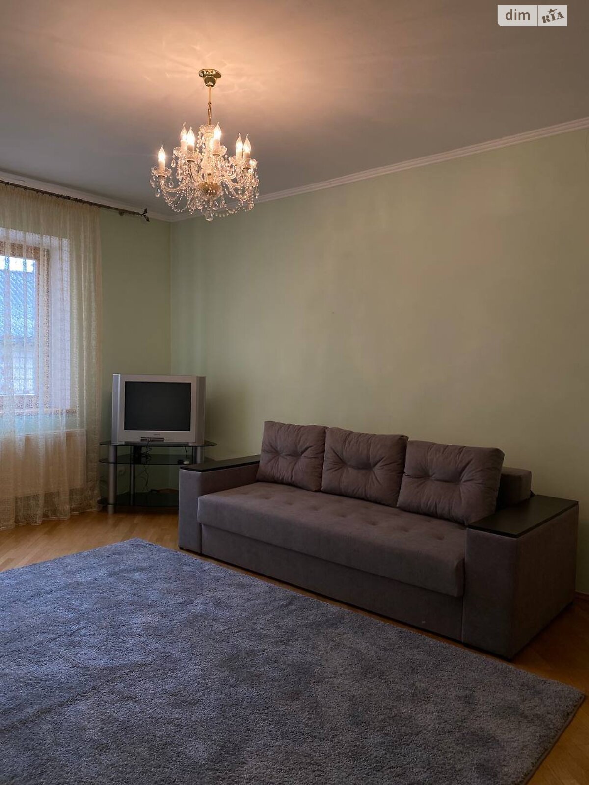 одноповерховий будинок з гаражем, 86 кв. м, цегла. Здається помісячно в Рівному, в районі Ювілейний фото 1 однопроверховий будинок з гаражем, 86 кв. м, цегла. Здається помісячно в Рівному, в районі Ювілейний фото 1