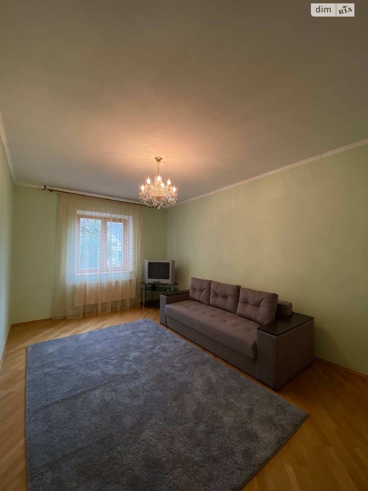 одноповерховий будинок з гаражем, 86 кв. м, цегла. Здається помісячно в Рівному, в районі Ювілейний фото 1 однопроверховий будинок з гаражем, 86 кв. м, цегла. Здається помісячно в Рівному, в районі Ювілейний фото 1