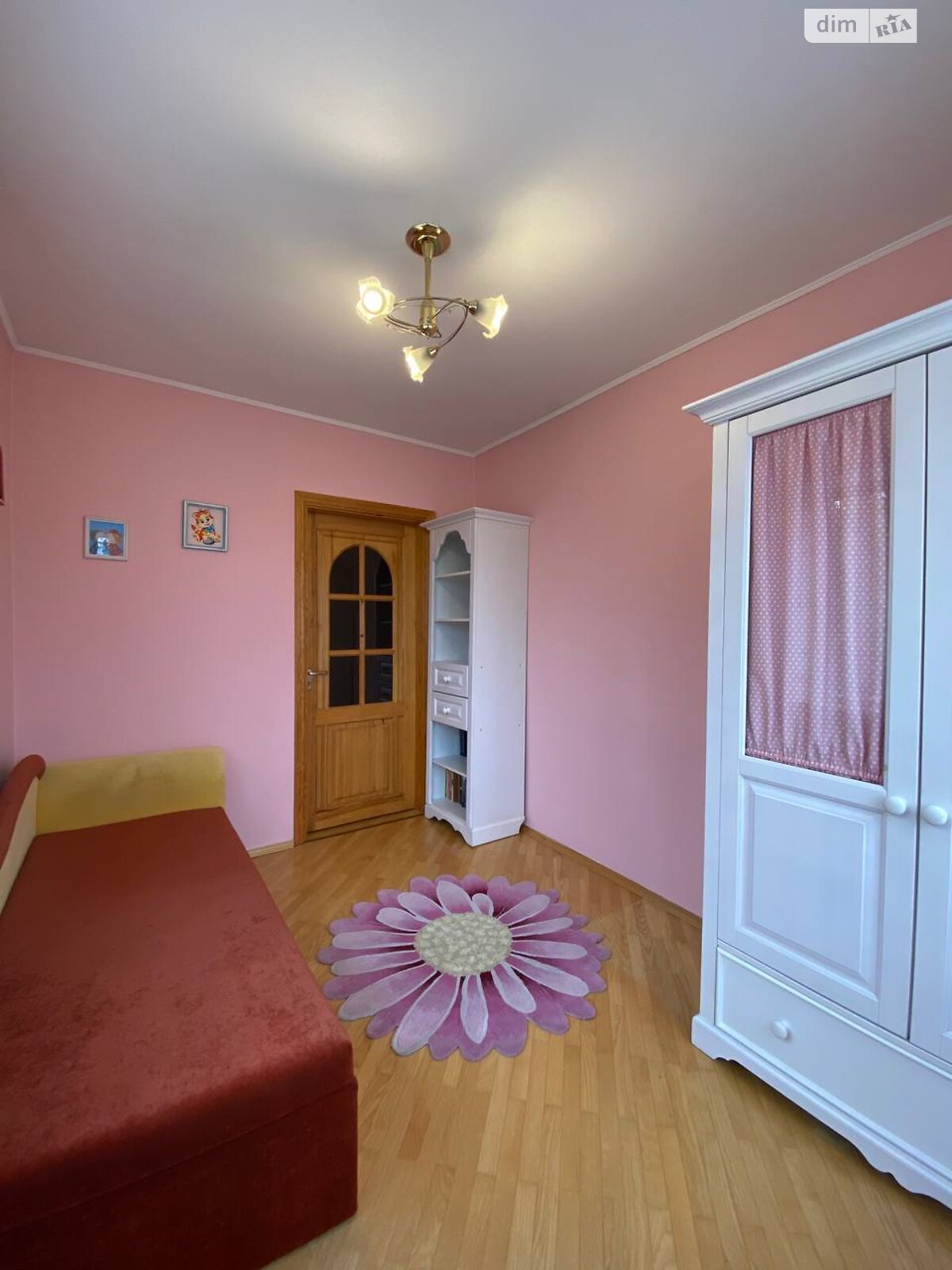 одноповерховий будинок з гаражем, 86 кв. м, цегла. Здається помісячно в Рівному, в районі Ювілейний фото 1 однопроверховий будинок з гаражем, 86 кв. м, цегла. Здається помісячно в Рівному, в районі Ювілейний фото 1