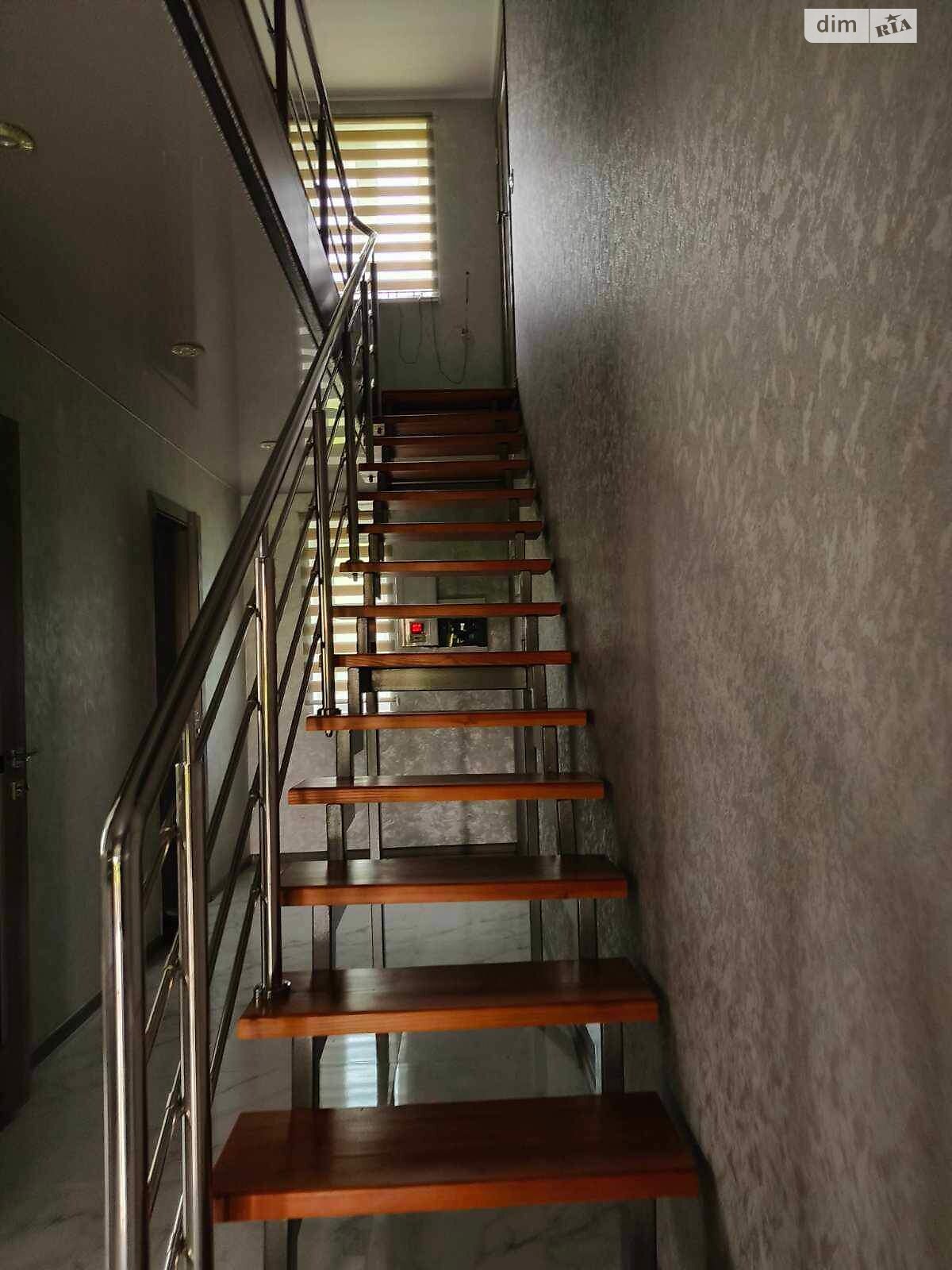 двоповерховий будинок, 162.3 кв. м, цегла. Здається помісячно в Савчиці фото 1 двоповерховий будинок, 162.3 кв. м, цегла. Здається помісячно в Савчиці фото 1