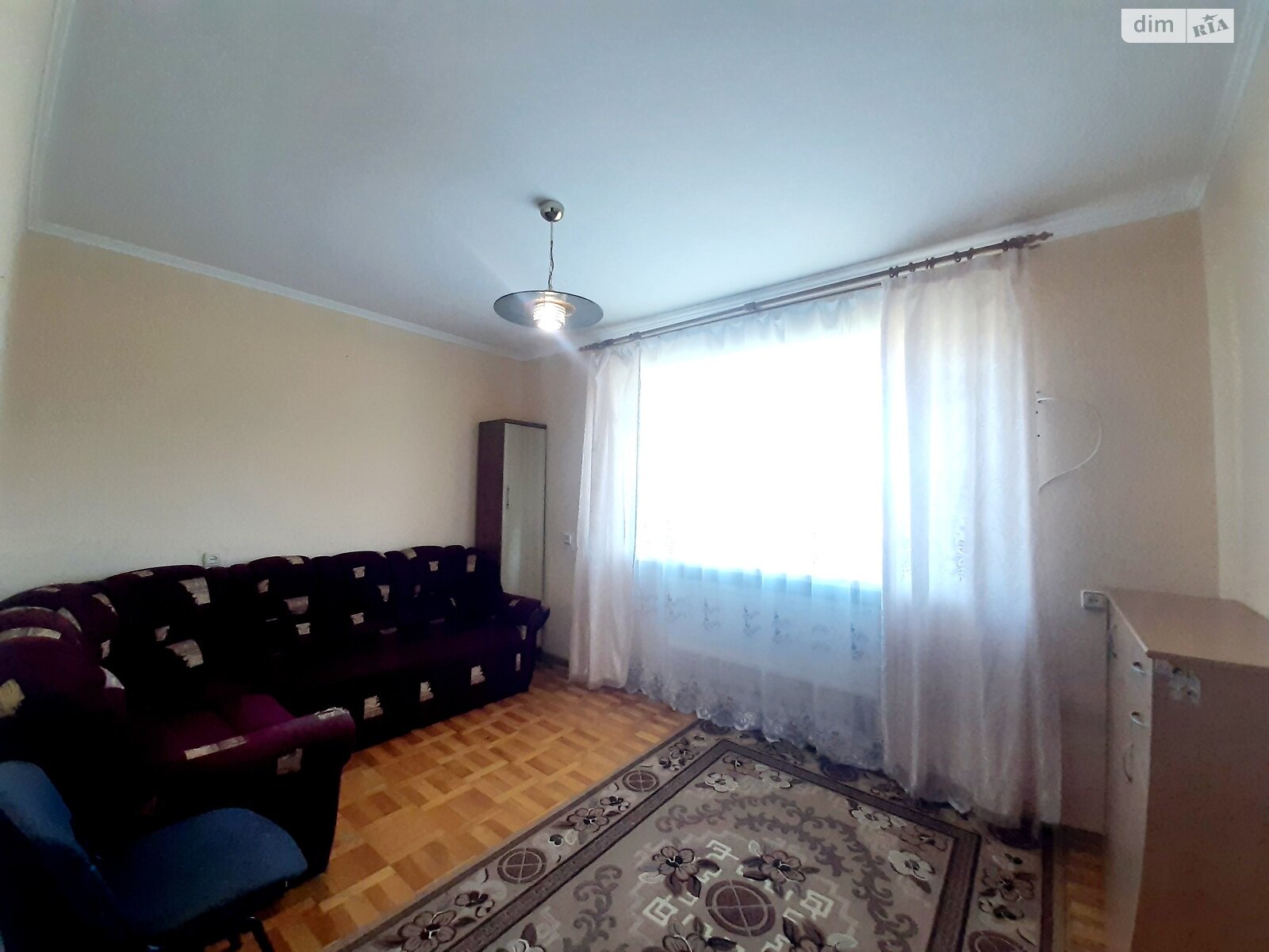 триповерховий будинок з гаражем, 392 кв. м, цегла. Здається помісячно в Серники фото 1 триповерховий будинок з гаражем, 392 кв. м, цегла. Здається помісячно в Серники фото 1