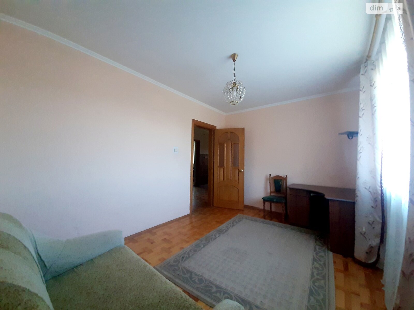 триповерховий будинок з гаражем, 392 кв. м, цегла. Здається помісячно в Серники фото 1 триповерховий будинок з гаражем, 392 кв. м, цегла. Здається помісячно в Серники фото 1