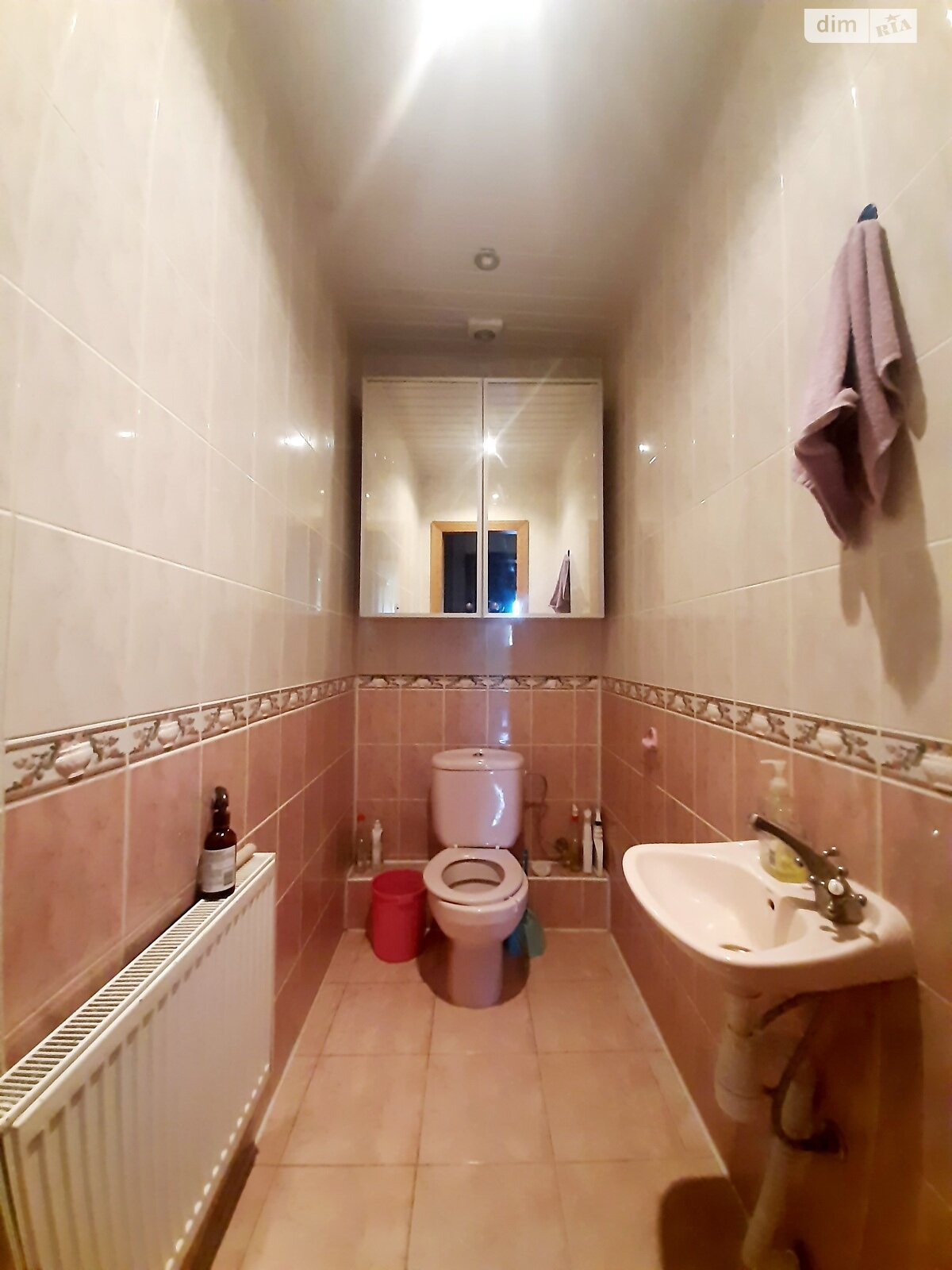 триповерховий будинок з гаражем, 392 кв. м, цегла. Здається помісячно в Серники фото 1 триповерховий будинок з гаражем, 392 кв. м, цегла. Здається помісячно в Серники фото 1