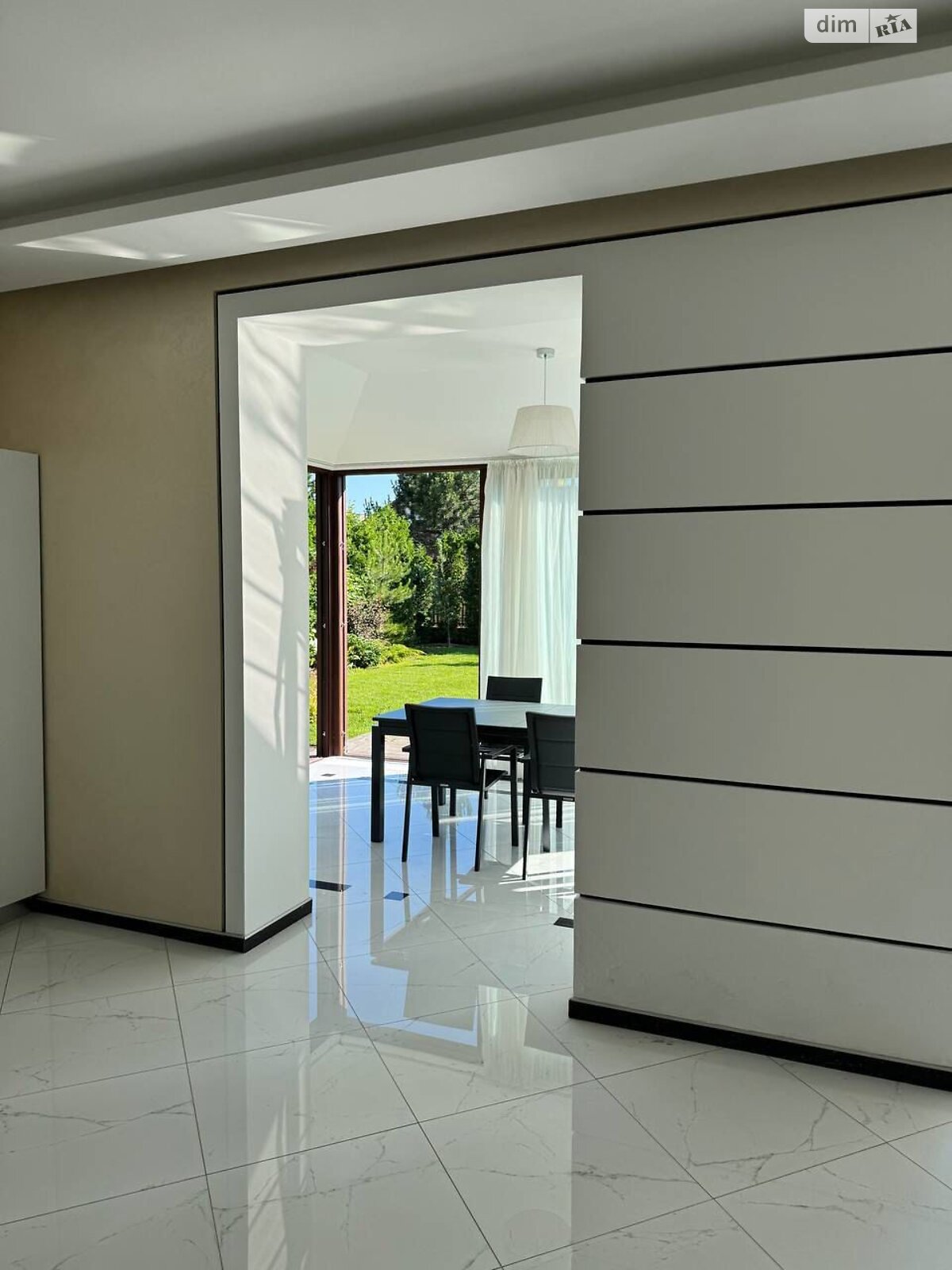 двухэтажный дом беседка, 270 кв. м, кирпич. Сдается помесячно в Севериновке фото 1