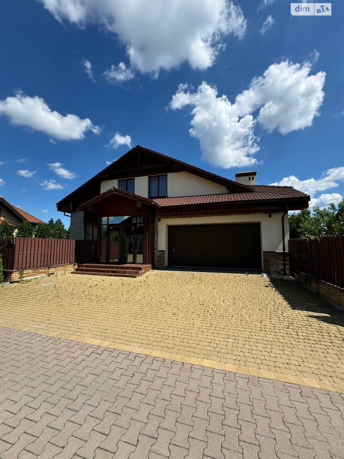 двухэтажный дом беседка, 270 кв. м, кирпич. Сдается помесячно в Севериновке фото 1