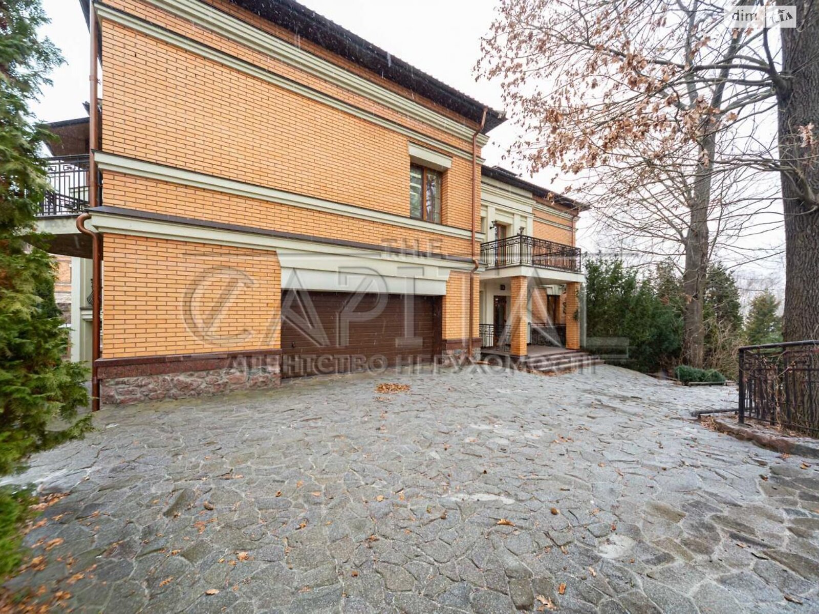 триповерховий будинок з верандою, 598.7 кв. м, кирпич. Здається помісячно в Шпитьках фото 1 триповерховий будинок з верандою, 598.7 кв. м, кирпич. Здається помісячно в Шпитьках фото 1