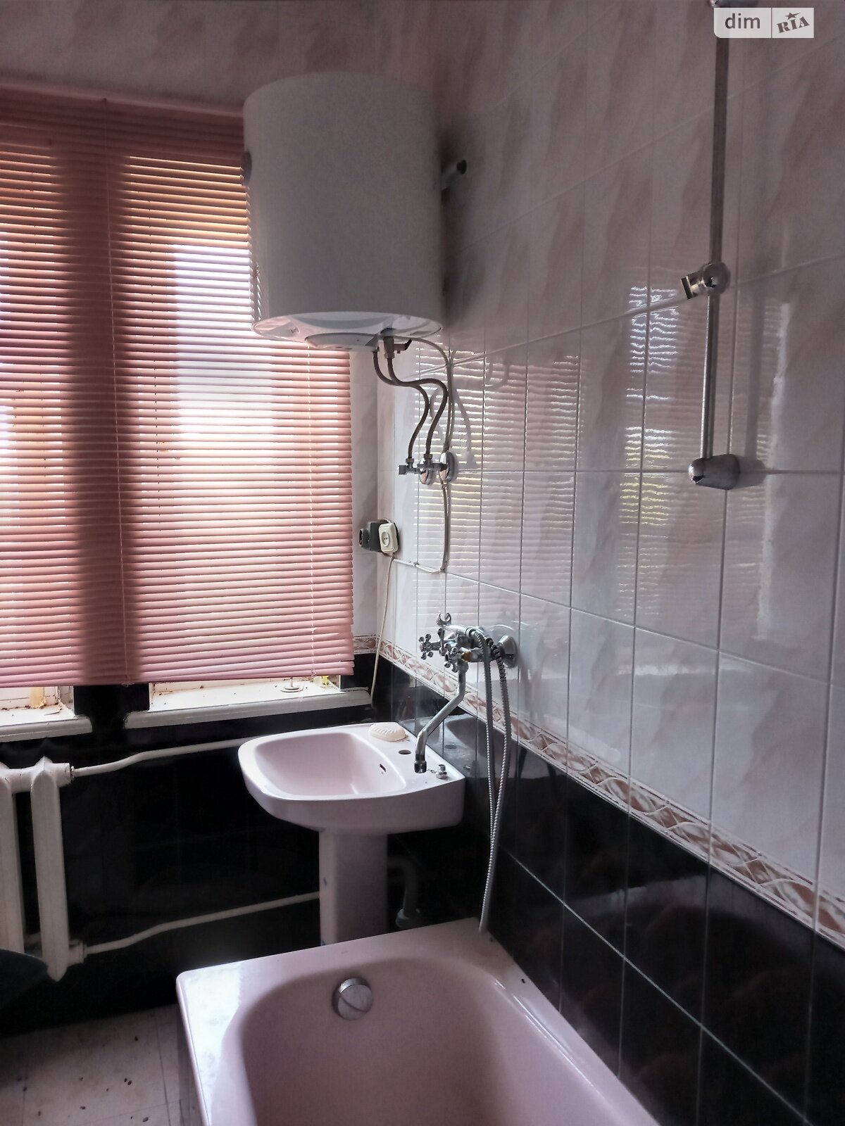 двоповерховий будинок бесідка, 382.9 кв. м, цегла. Здається помісячно в Шульгівці фото 1 двоповерховий будинок бесідка, 382.9 кв. м, цегла. Здається помісячно в Шульгівці фото 1