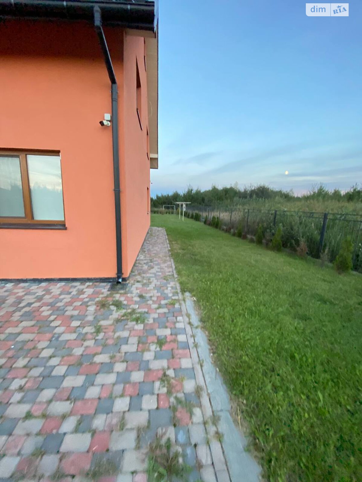 двопроверховий будинок з гаражем, 140 кв. м, цегла. Здається помісячно в Скнилові, в районі Центр фото 1