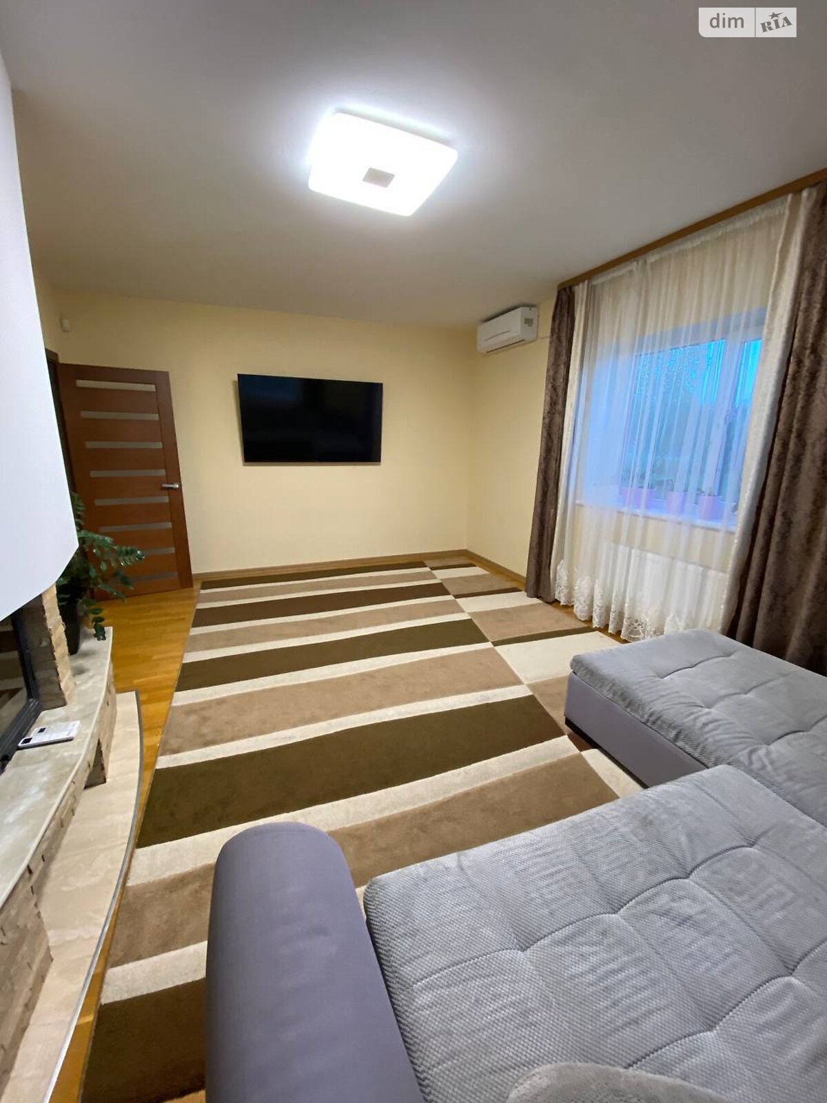 двопроверховий будинок з гаражем, 140 кв. м, цегла. Здається помісячно в Скнилові, в районі Центр фото 1