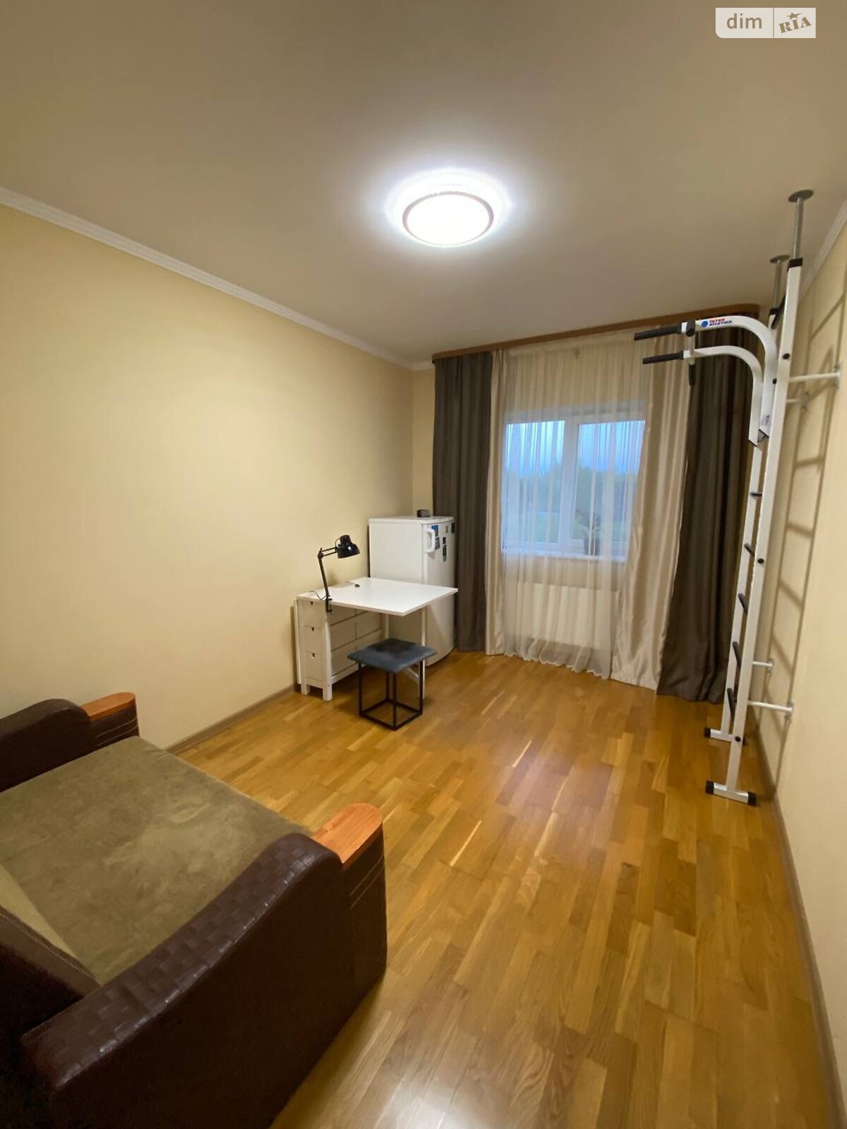 двопроверховий будинок з гаражем, 140 кв. м, цегла. Здається помісячно в Скнилові, в районі Центр фото 1