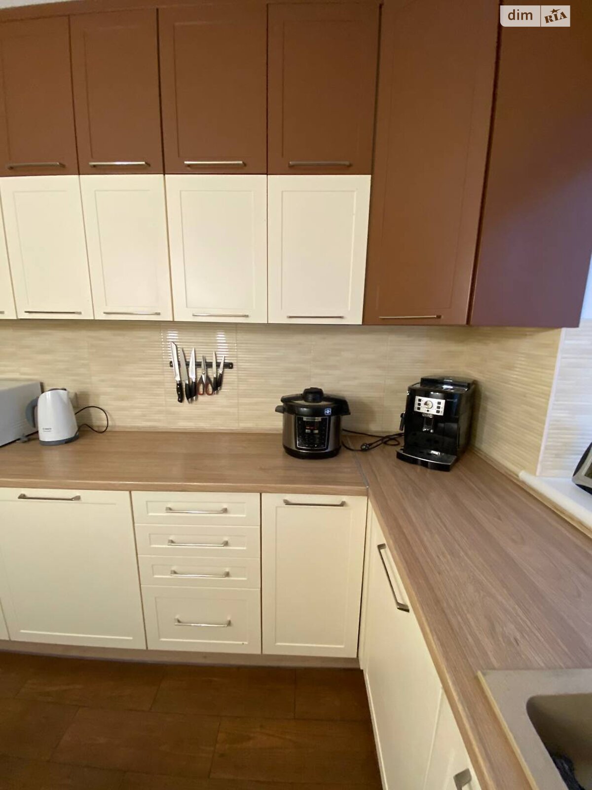 двопроверховий будинок з гаражем, 140 кв. м, цегла. Здається помісячно в Скнилові, в районі Центр фото 1