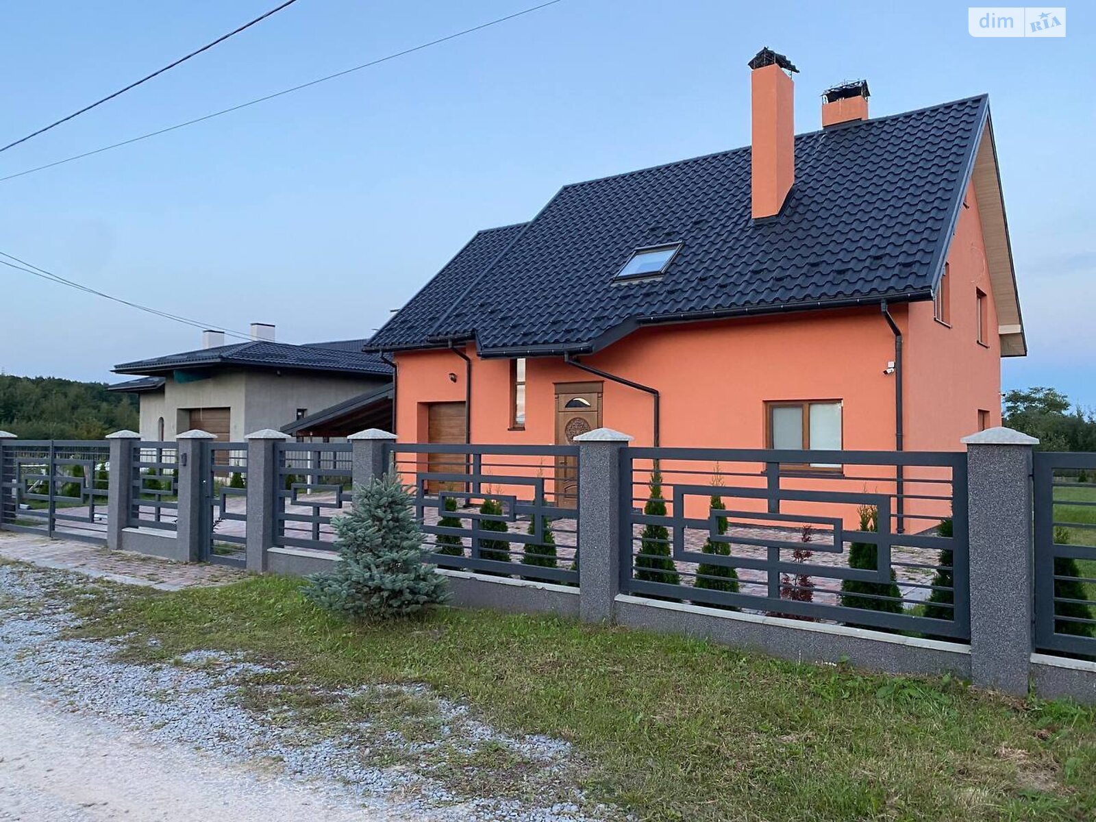 двопроверховий будинок з гаражем, 140 кв. м, цегла. Здається помісячно в Скнилові, в районі Центр фото 1