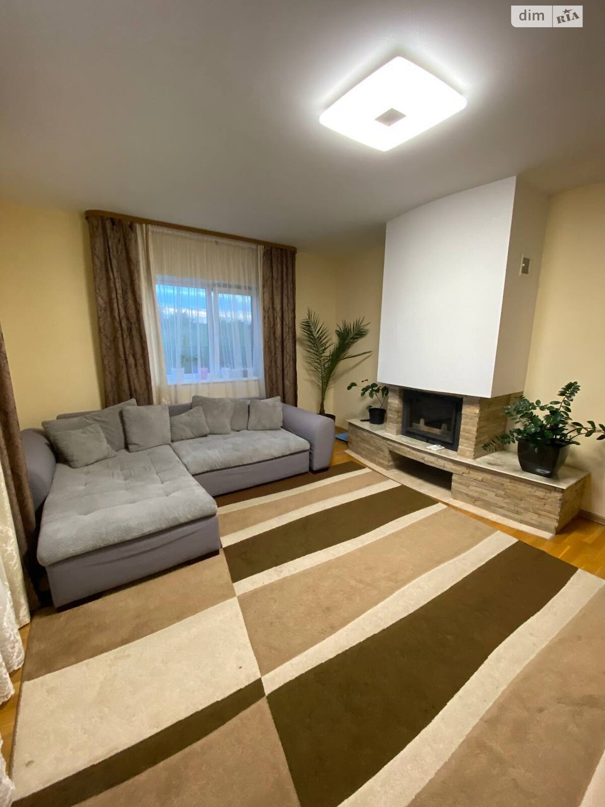 двопроверховий будинок з гаражем, 140 кв. м, цегла. Здається помісячно в Скнилові, в районі Центр фото 1