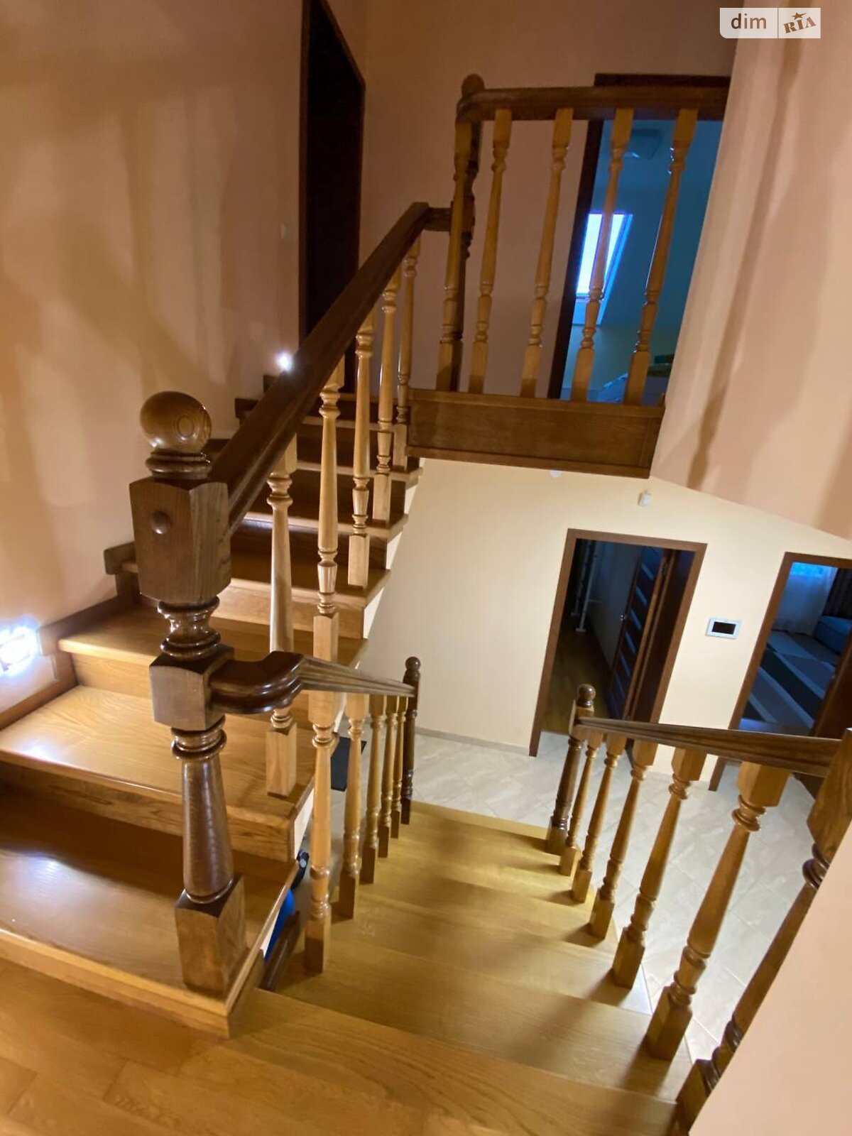 двопроверховий будинок з гаражем, 140 кв. м, цегла. Здається помісячно в Скнилові, в районі Центр фото 1