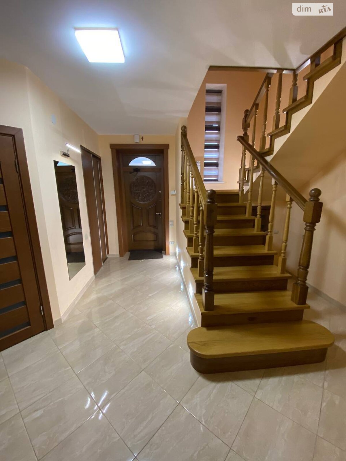 двопроверховий будинок з гаражем, 140 кв. м, цегла. Здається помісячно в Скнилові, в районі Центр фото 1